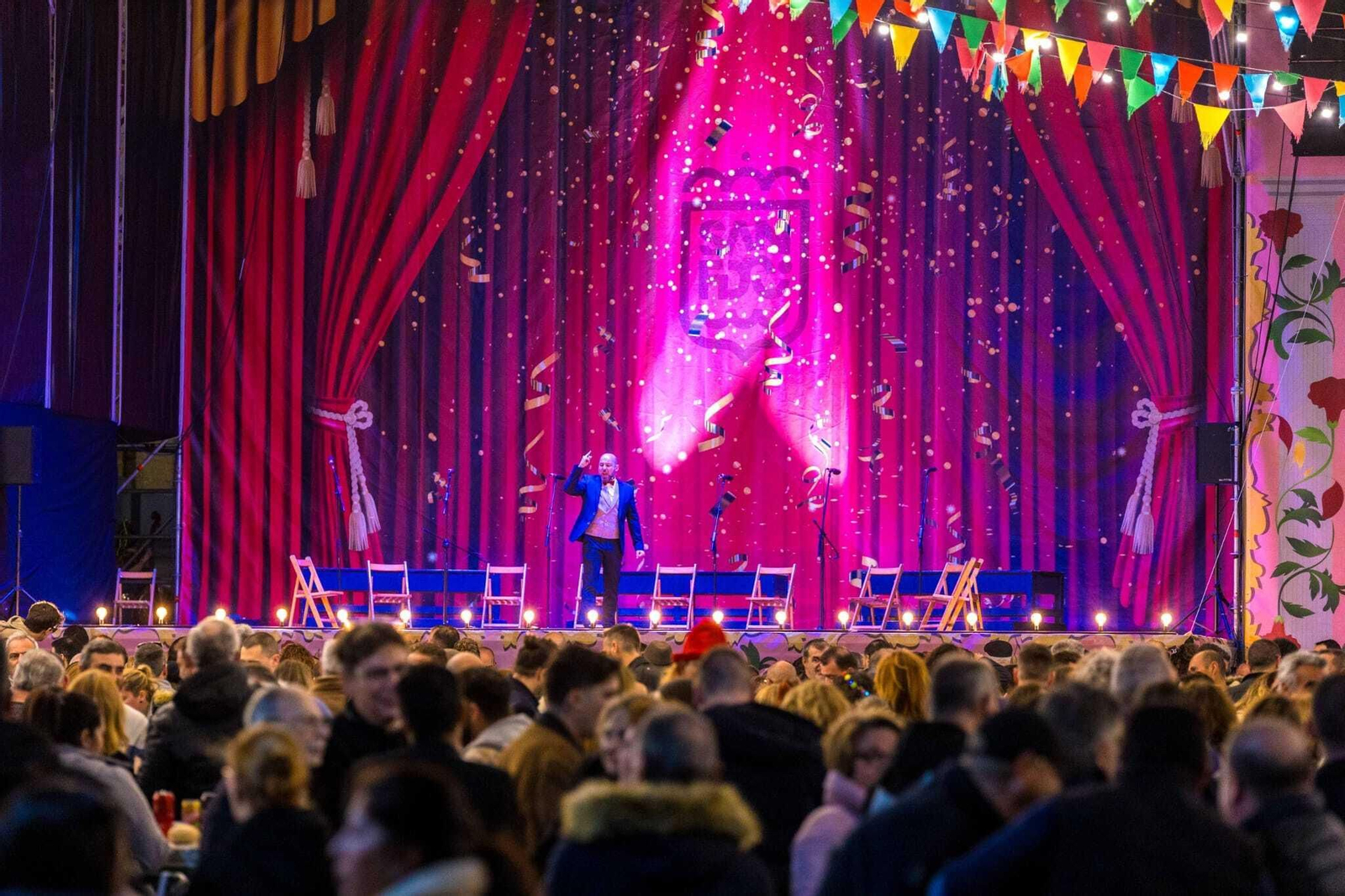 La noche de coros (y otras agrupaciones) en el Carnaval de San Fernando, en imágenes.