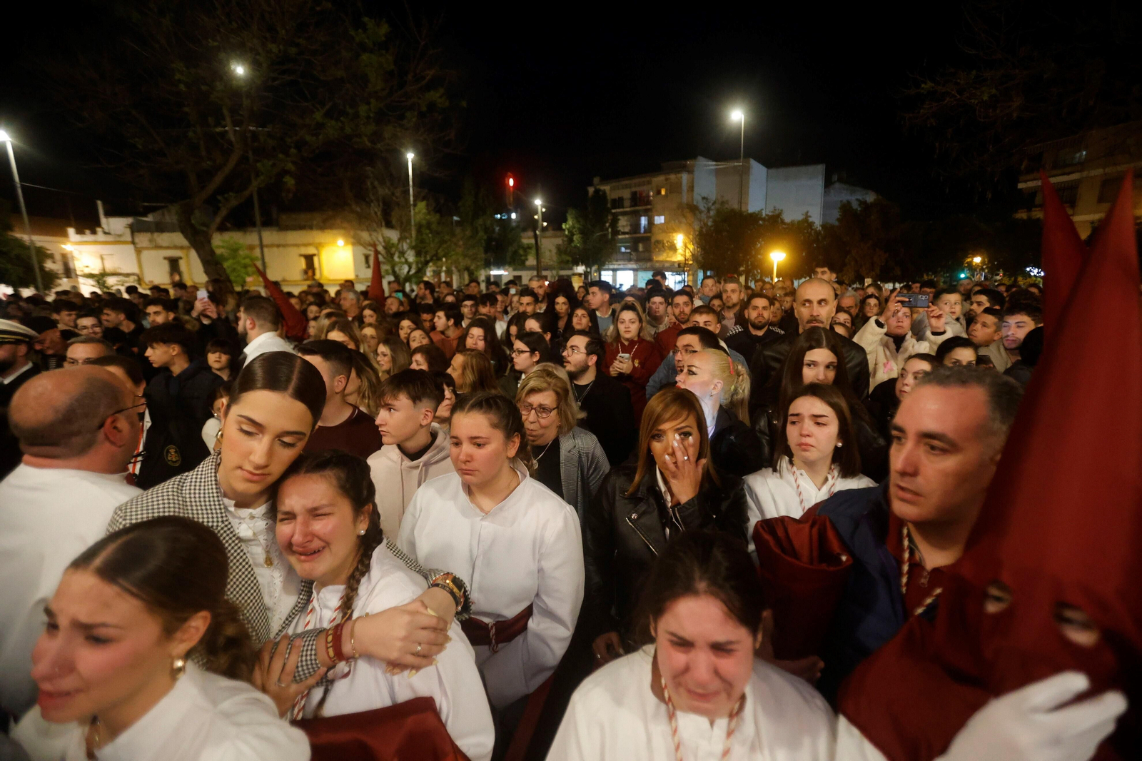 Las mejores imágenes de la hermandad del Descendimiento en este Viernes Santo de Córdoba