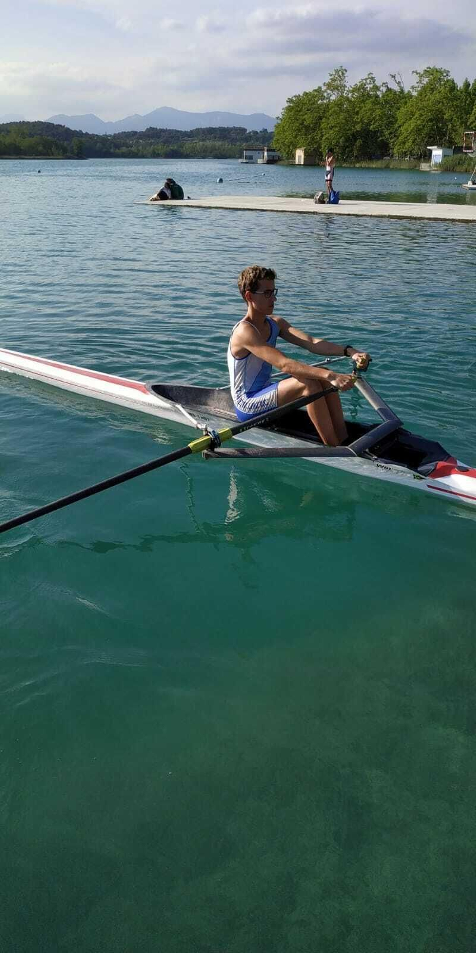 Martín Alcoba, en su bote