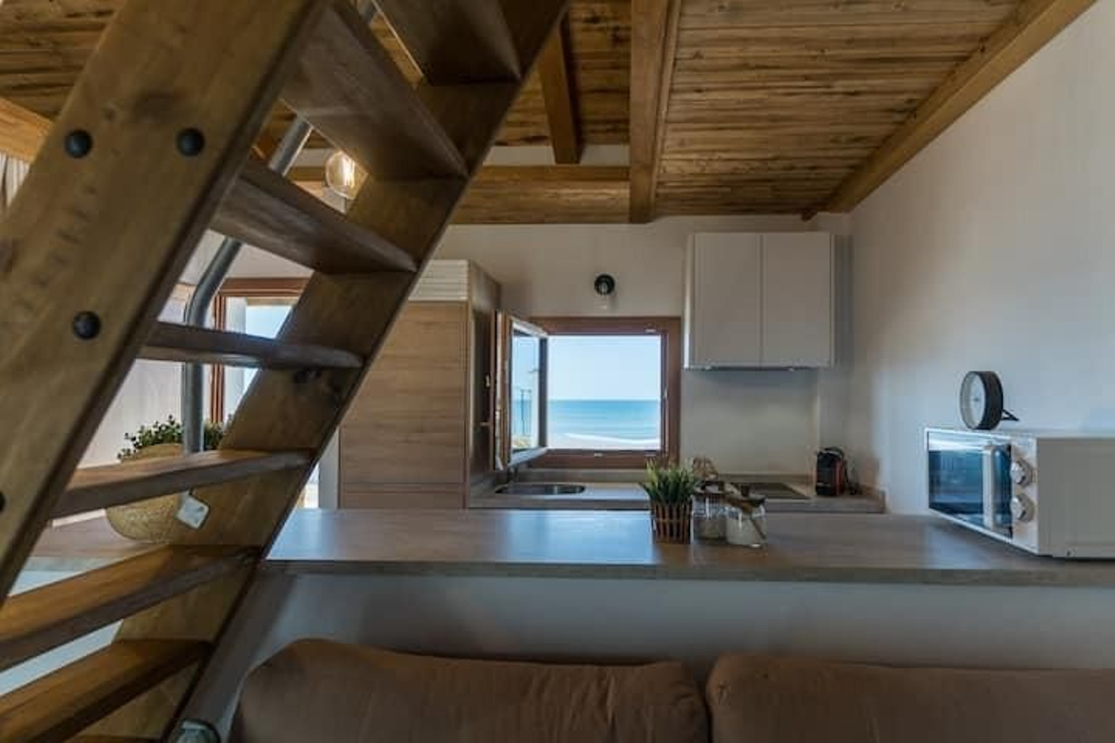 Dormir en una auténtica choza de pescadores en Doñana es posible en Huelva