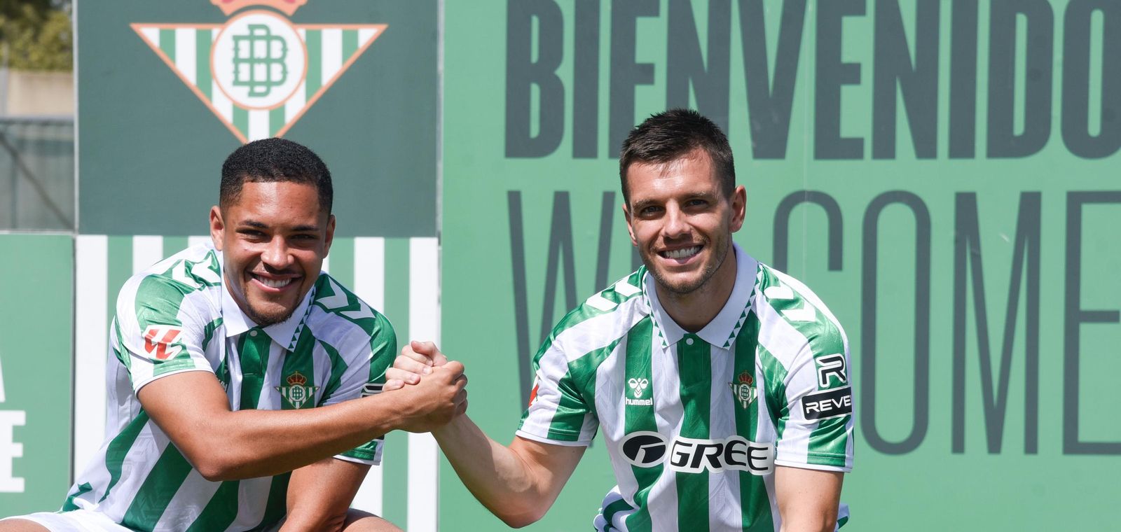 Las imágenes de la presentación de Vitor Roque y Lo Celso