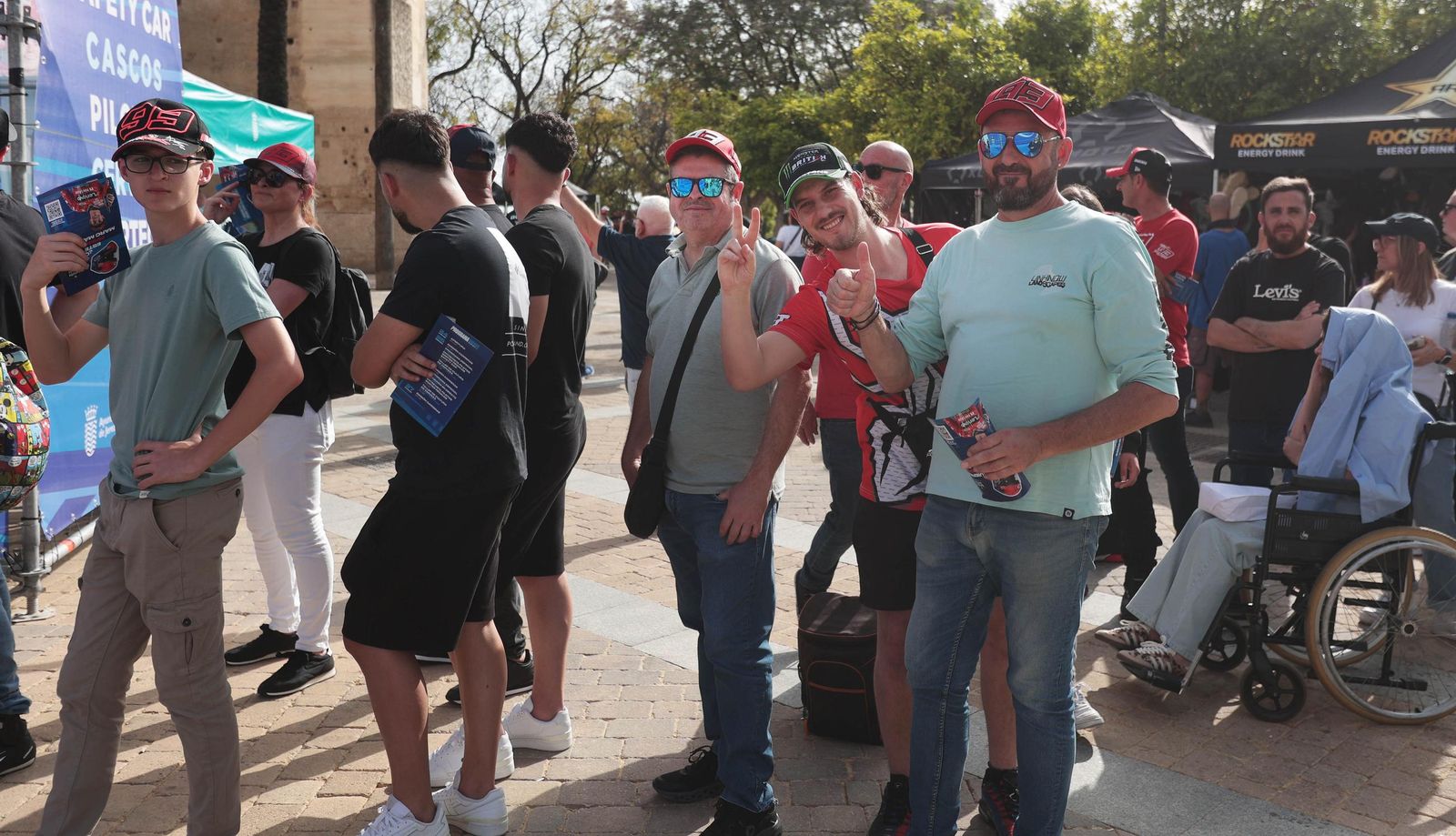 Ambiente motero en Jerez el jueves del Gran Premio 2025