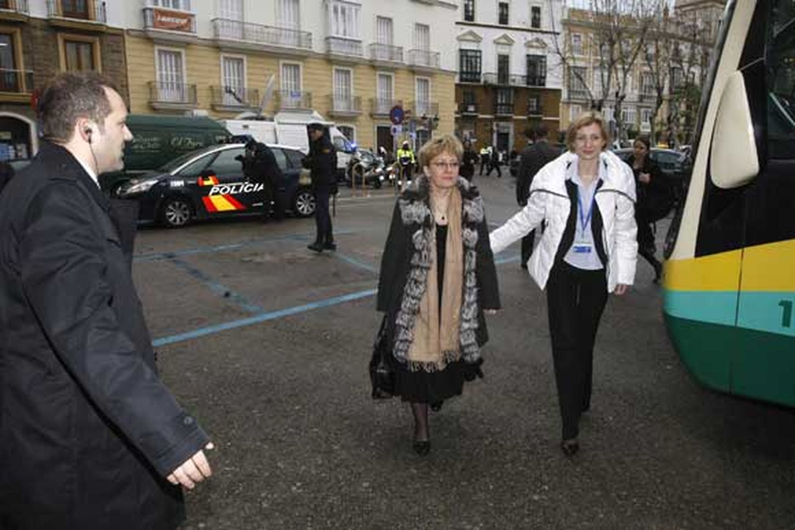Con motivo de la presidencia española de la UE, las ministras se plantean desde Cádiz el reto de la "igualdad real"

Foto: Joaquin Pino-Joaquin Hernandez Kiki