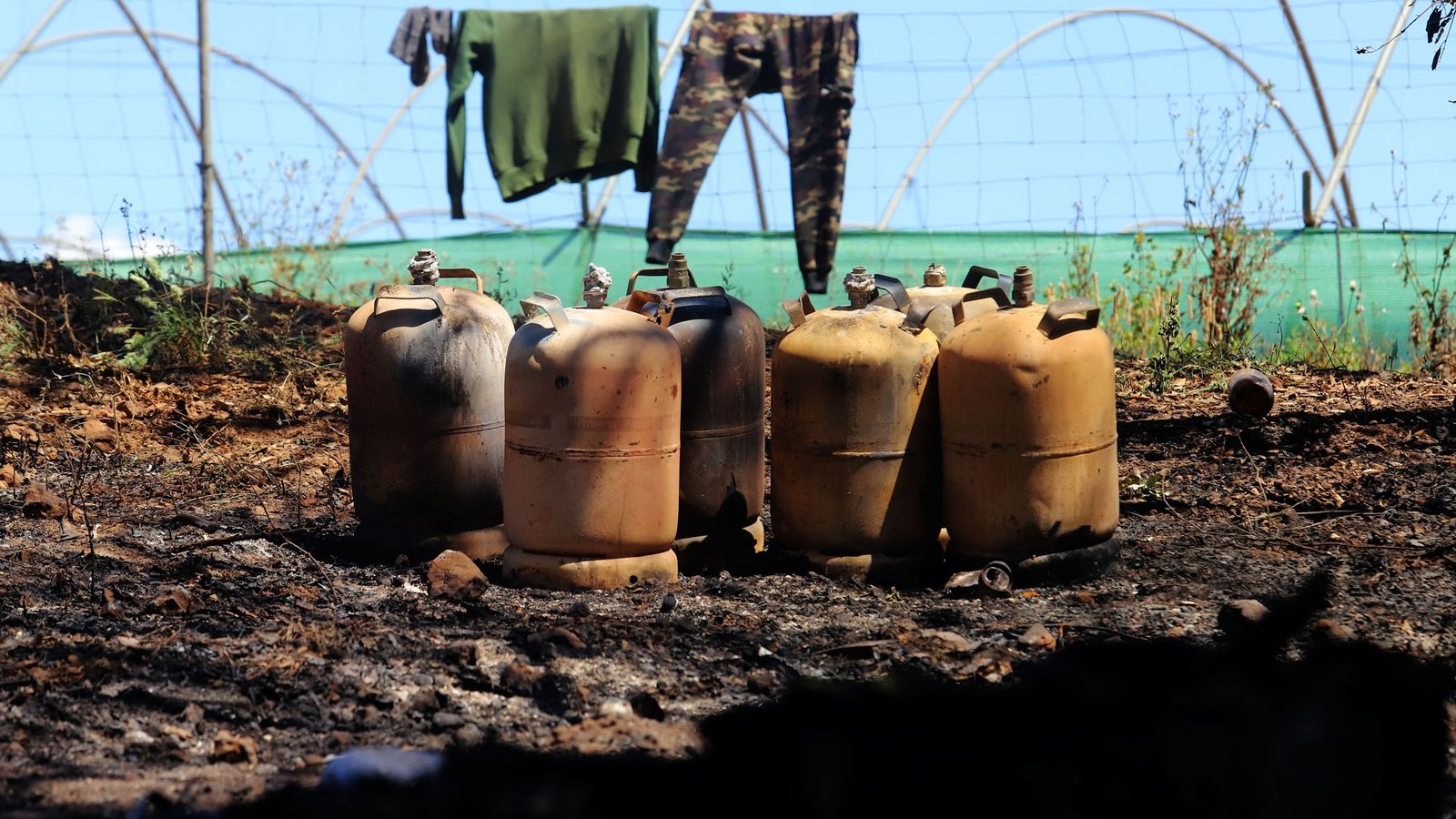 Parte de los enseres perdidos en el incendio de ayer.