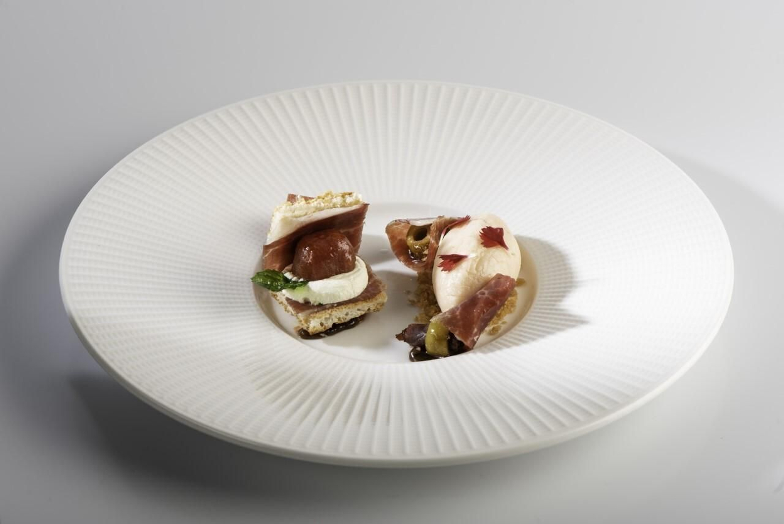 El plato El dulce renacimiento de Cinco Jotas