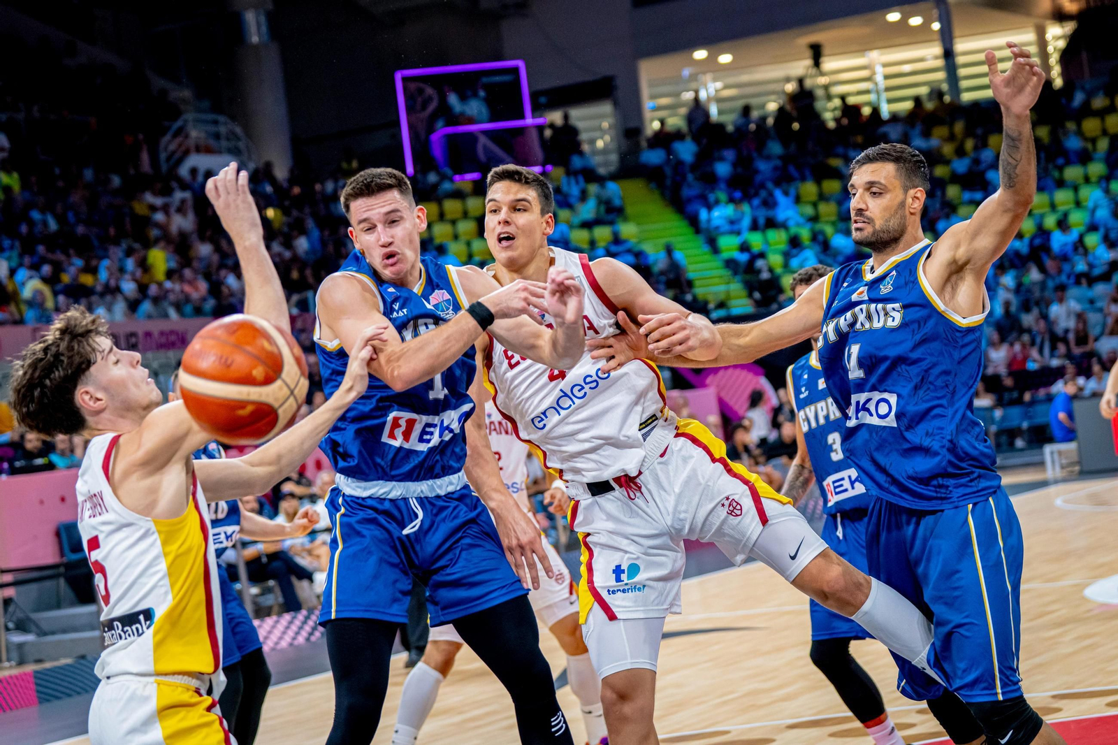 Las fotos del Chipre - España de baloncesto