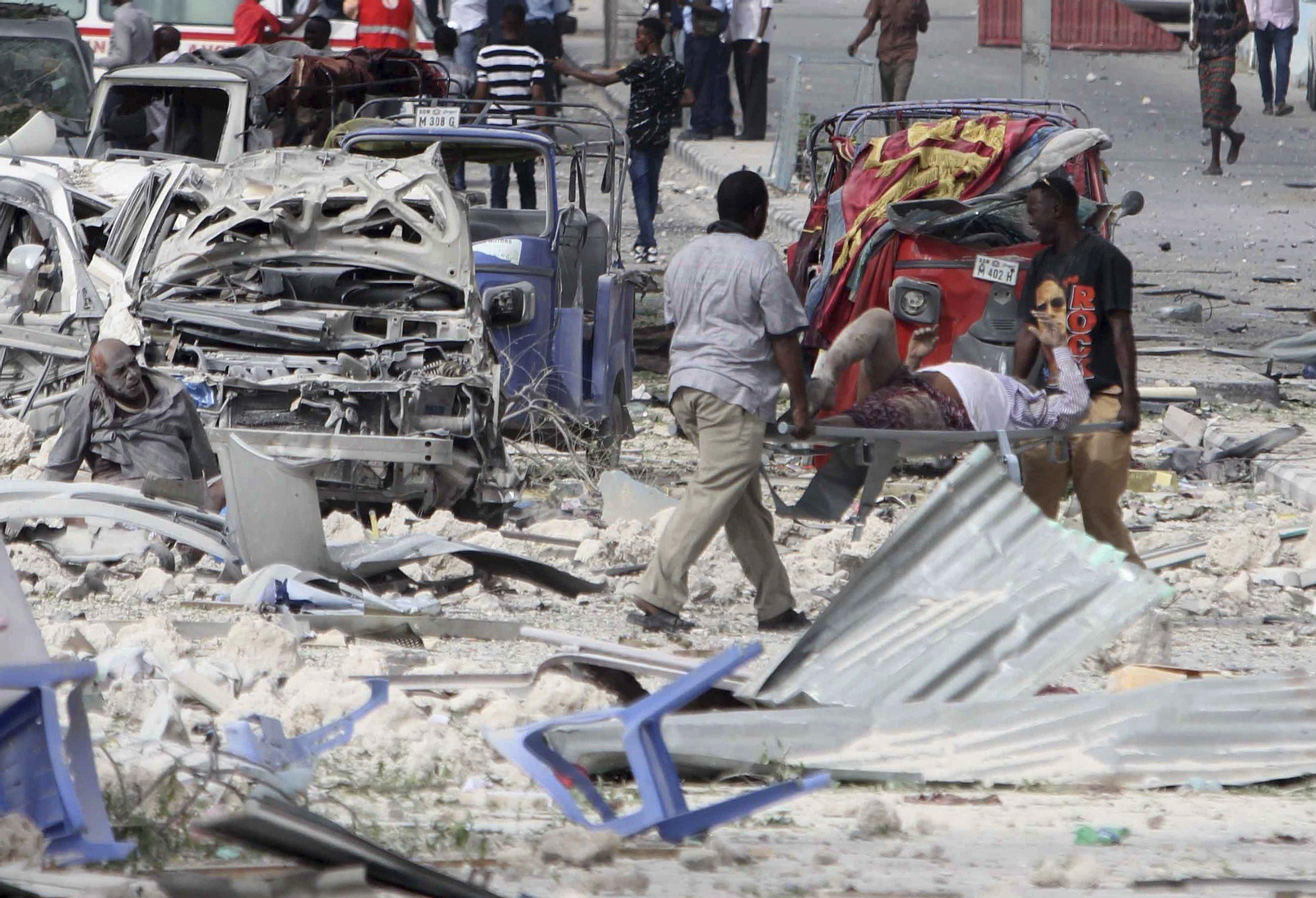 Mueren al menos 14 personas en un ataque terrorista en Somalia