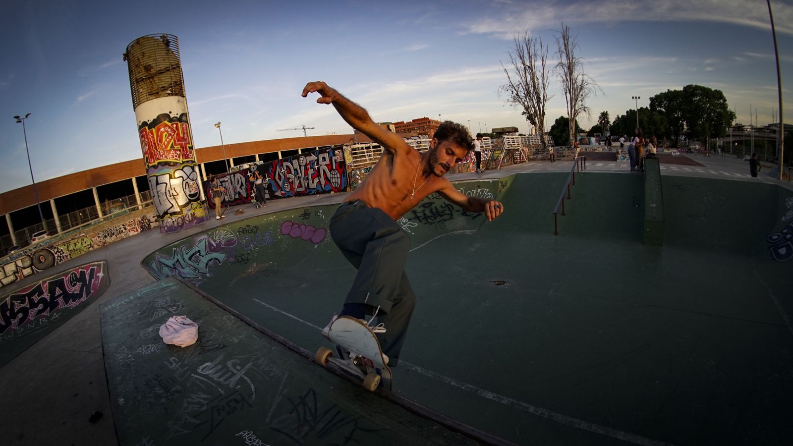 Agosto en Sevilla: el skatepark de Plaza de Armas