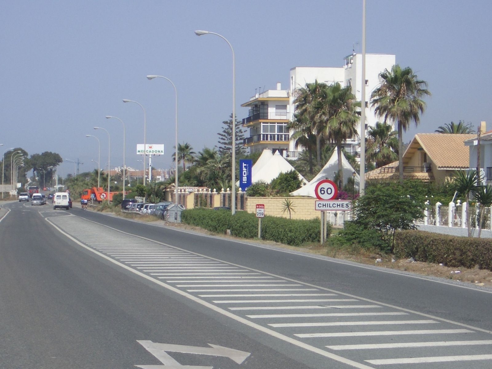 Antigua carretera N-340 en Chilches.