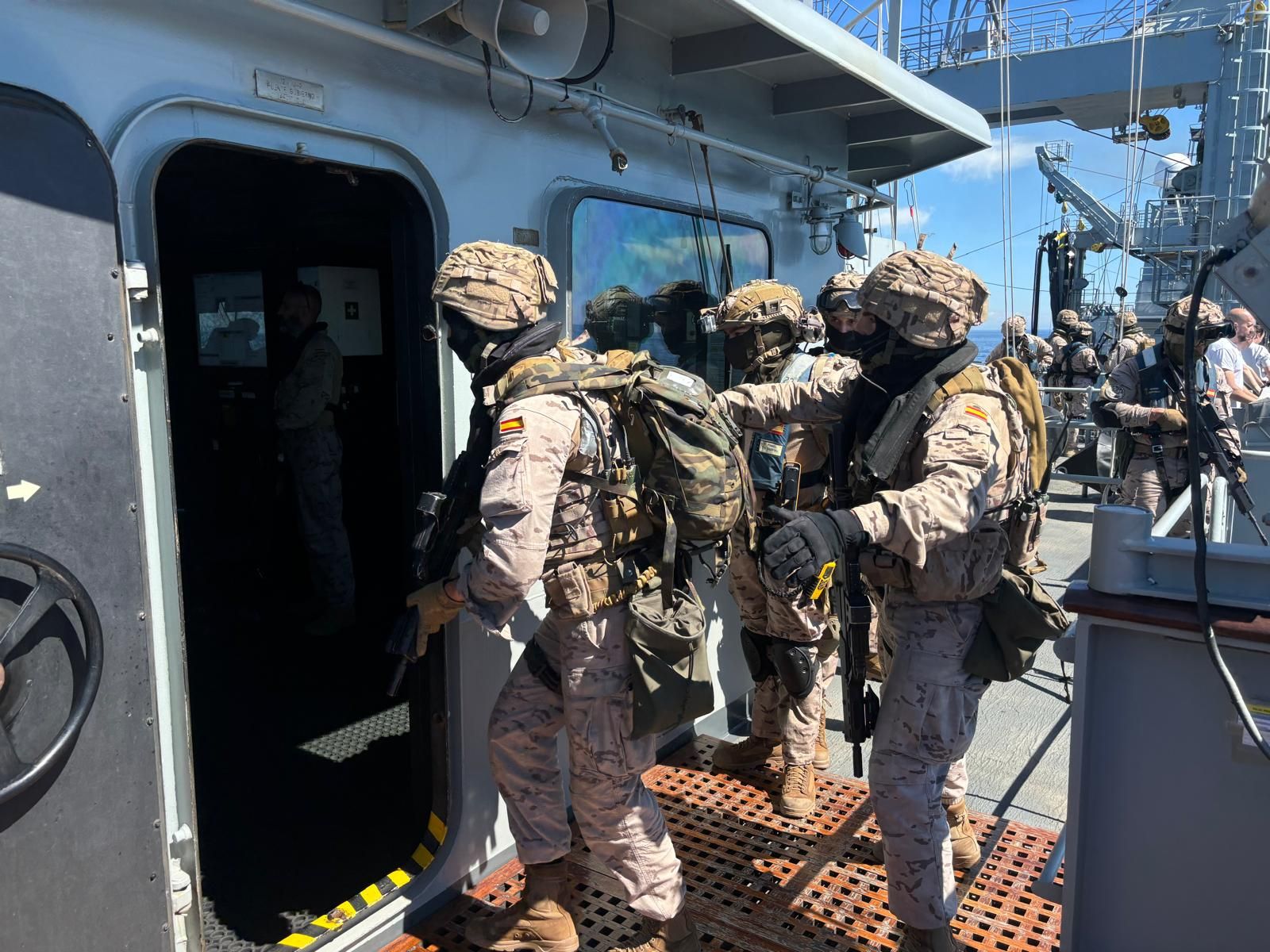 Las fotos del mayor ejercicio de los últimos años en el Estrecho de Gibraltar y el Golfo de Cádiz de la Armada y la OTAN