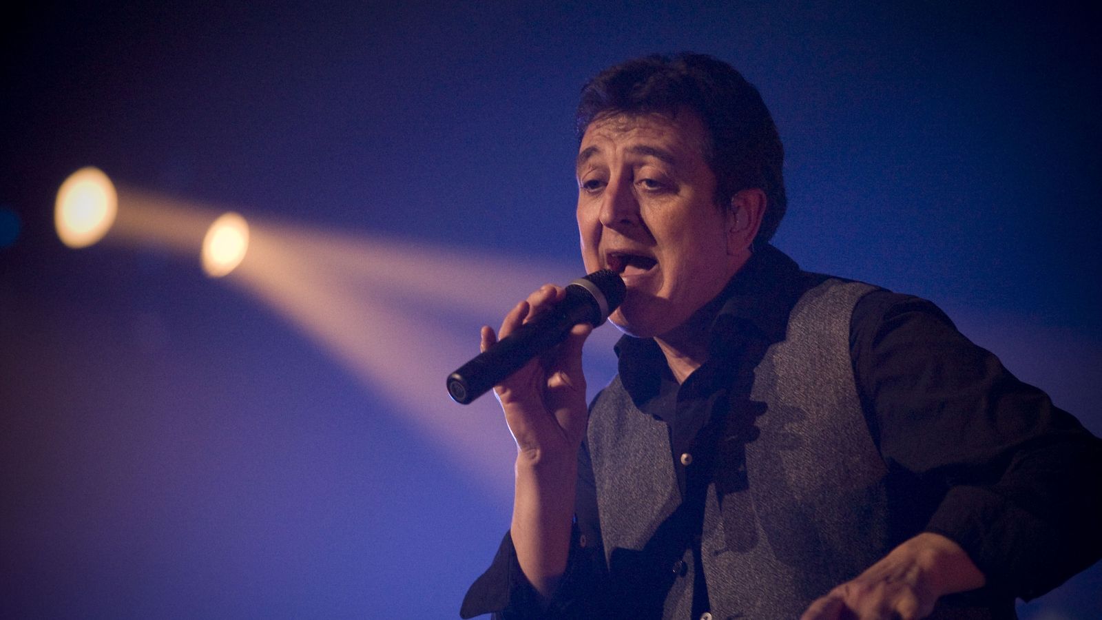 Manolo García actúa en el Auditorio Rocío Jurado.