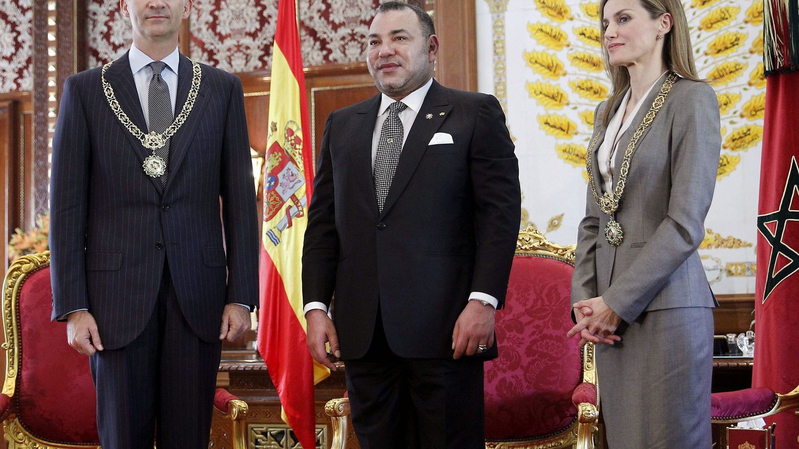Don Felipe y doña Letizia, junto a Mohamed VI en Rabat en 2014.