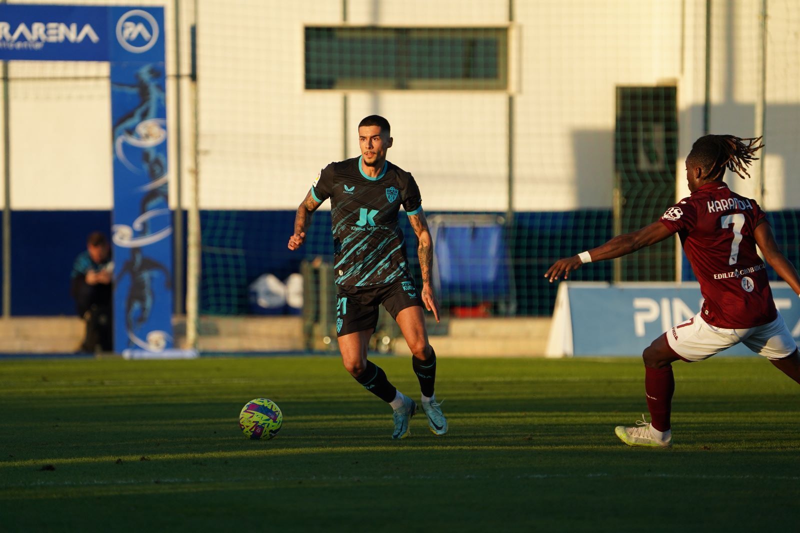 Las fotos del primer encuentro de la historia del Almería ante un rival italiano
