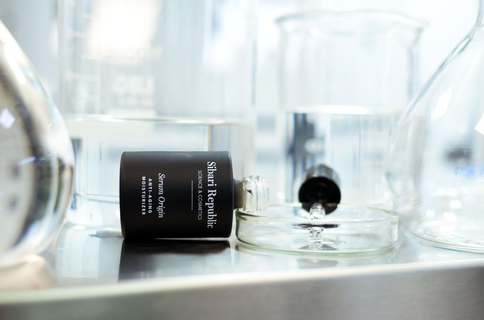 El serum antiarrugas español más buscado reduce las arrugas en 28 días