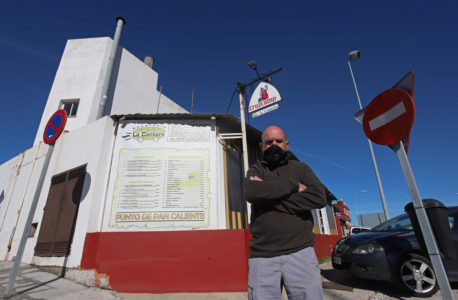 Paco Muñoz, en la puerta de La Cantera.