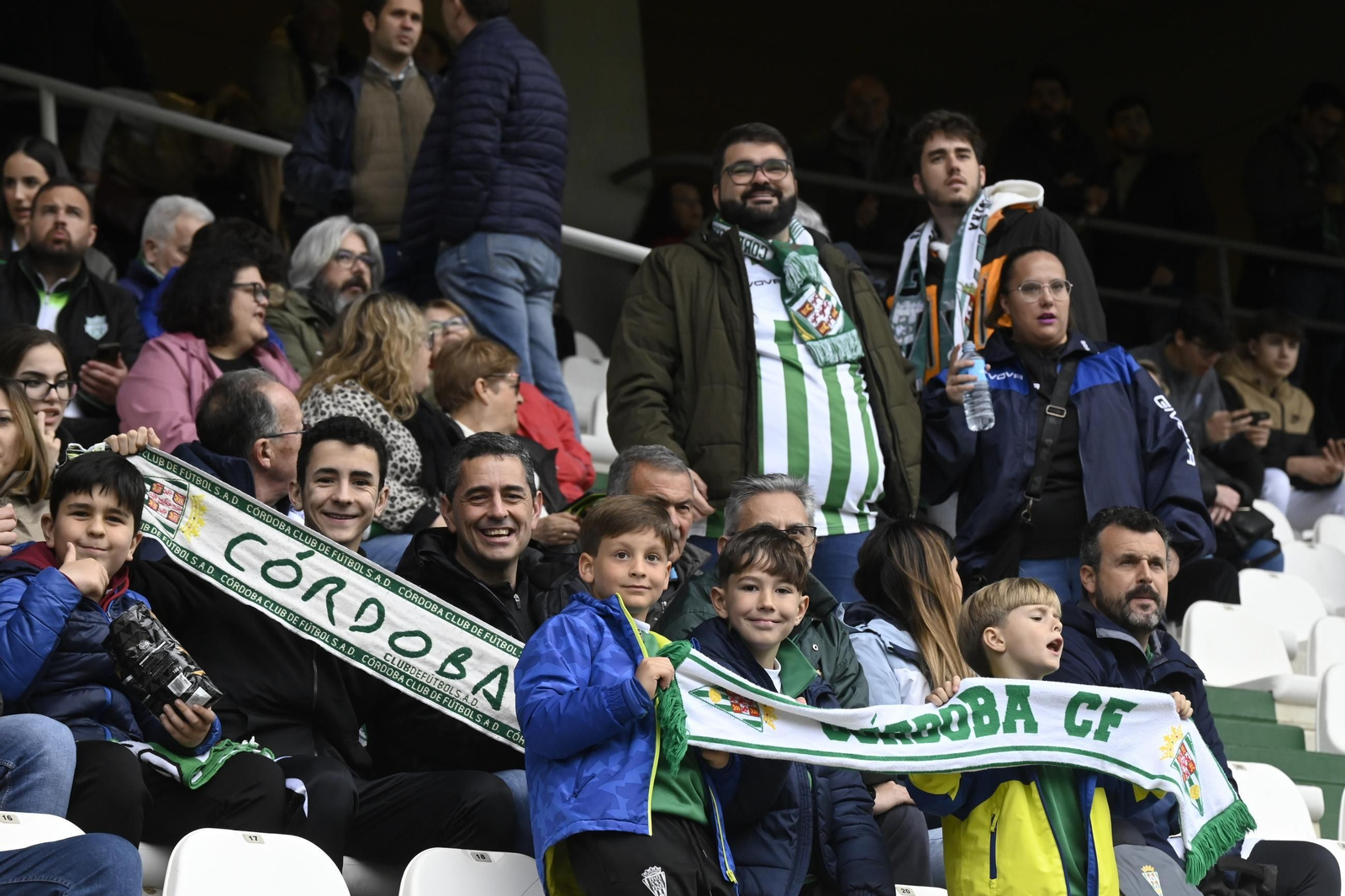 El imponente ambiente de El Arcángel para el Córdoba CF - Granada