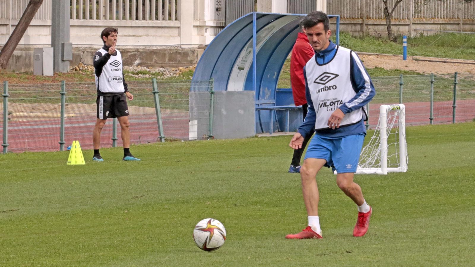 Bello, autor del gol que dio la victoria al equipo ante el Montijo.
