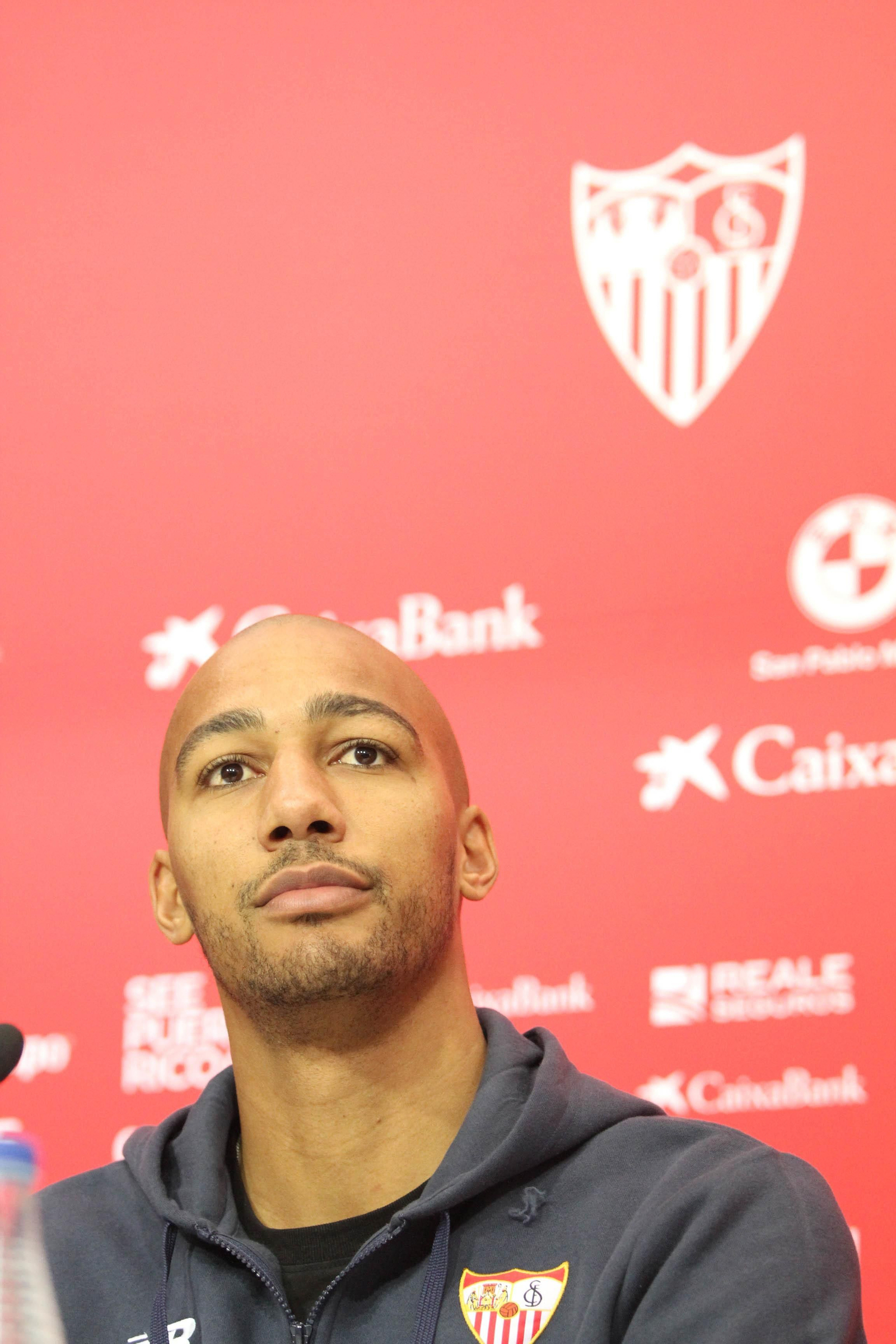 Nzonzi, durante su presentación como jugador del SFC.