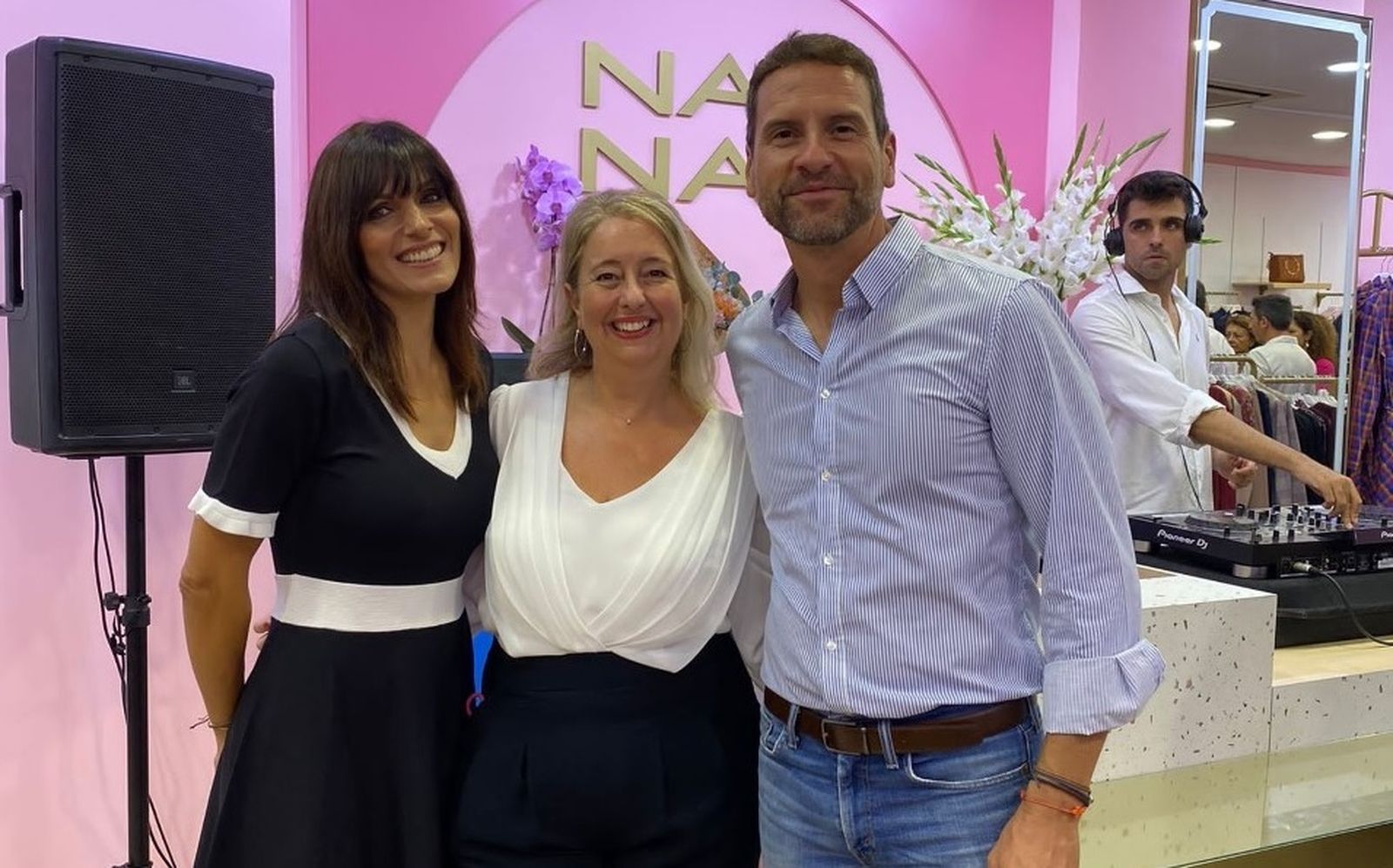 La ex Miss España Eva Pedraza y el actor Miguel de Miguel en la inauguración de la nueva Naf Naf