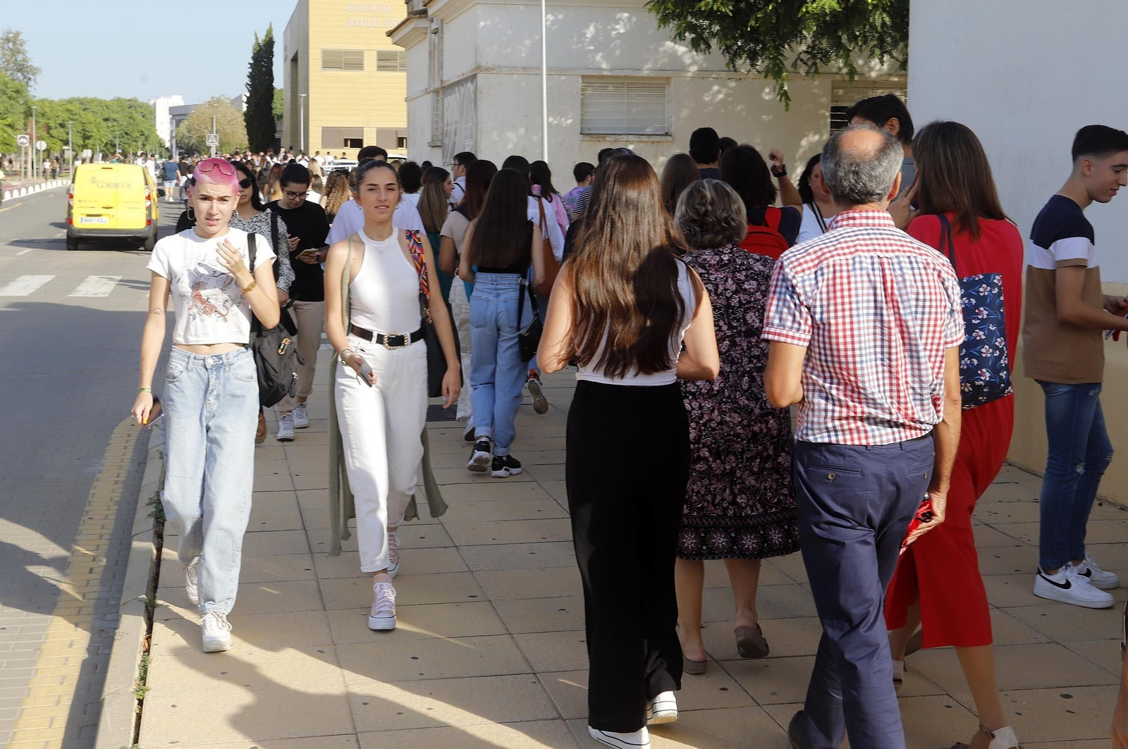 Imágenes de la vuelta a la Universidad de Huelva