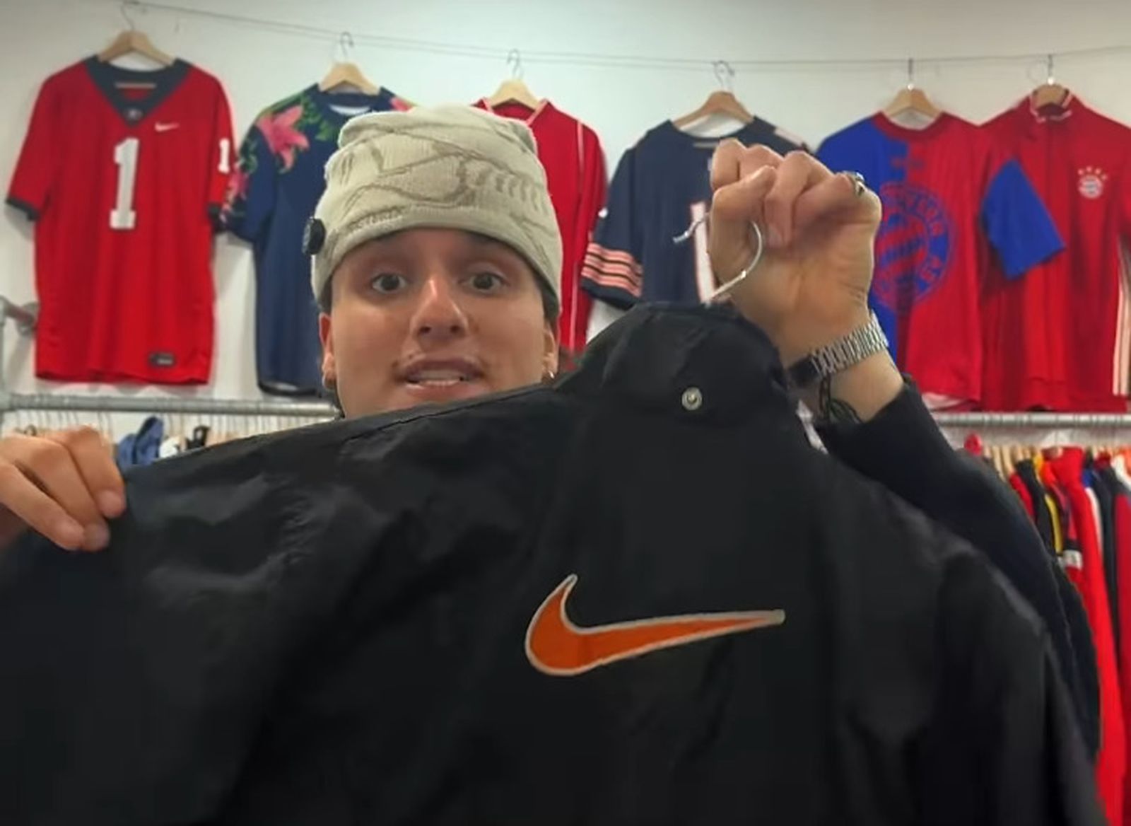 Camisetas de fútbol, jerseys, chaquetas y mucho más por 10 euros