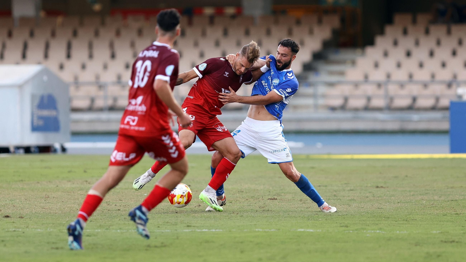 Imágenes del Xerez DFC contra el Atlético Antoniano en Chapín