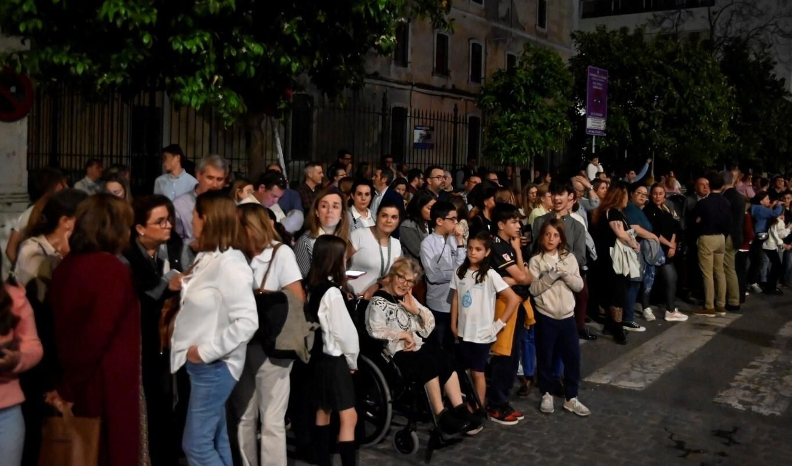 El vía crucis del Cristo de la Providencia, en imágenes
