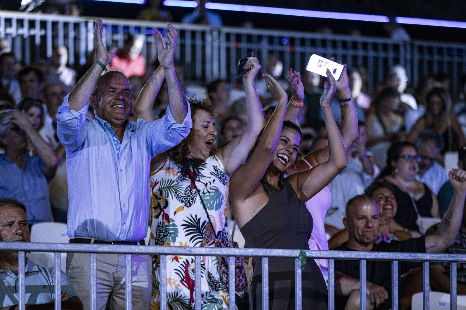 Búscate en las imágenes del concierto de Los Pecos en Concert Music Festival de Chiclana