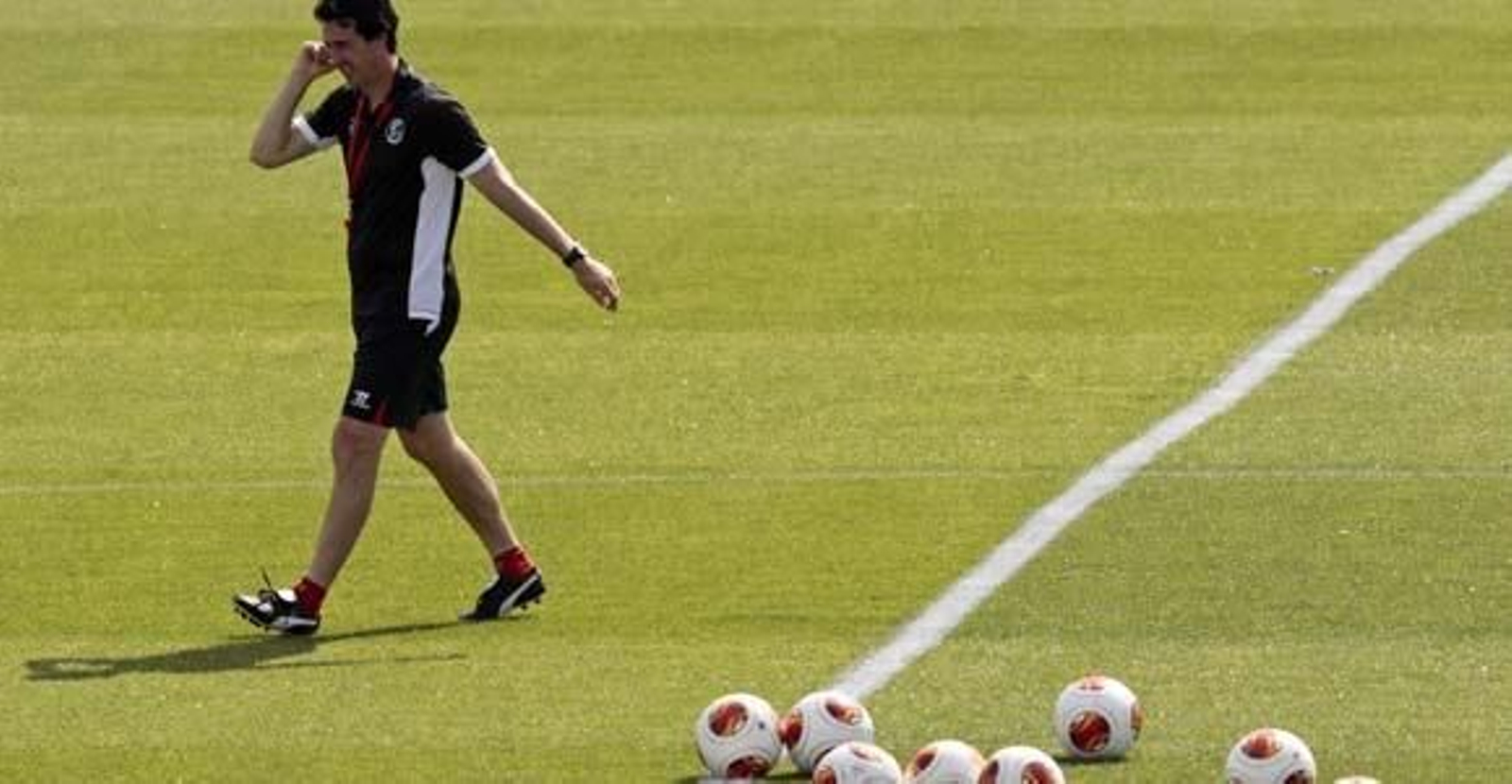 Emery cita a todos los disponibles más el filial Carlos Fernández