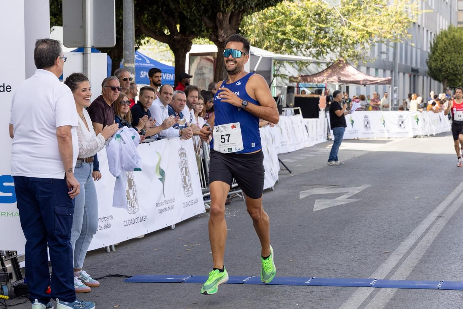 Ignacio Fontes y Marta Serrano reinan en la XXXVII Milla Urbana Internacional de Otoño 'Manuel Pancorbo'