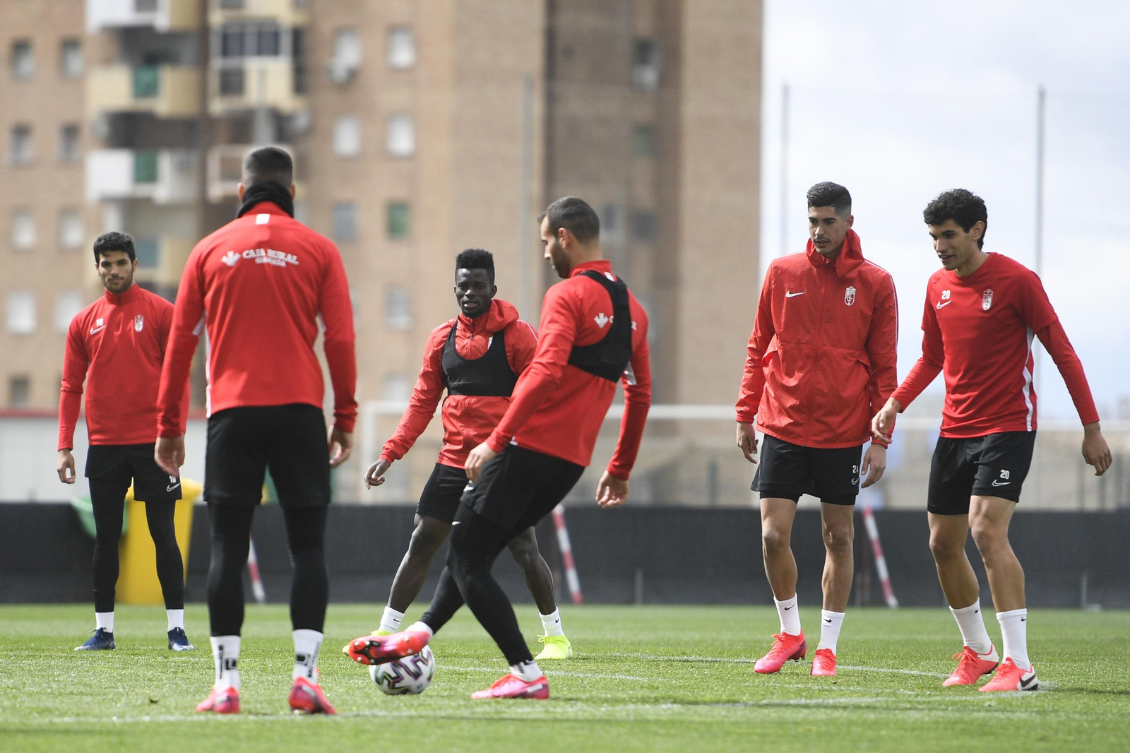 Fotos: así se prepara el Granada CF para el partido del siglo contra el Athletic