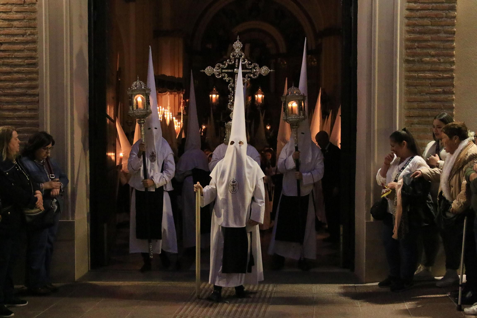 La procesión del Silencio, en imágenes