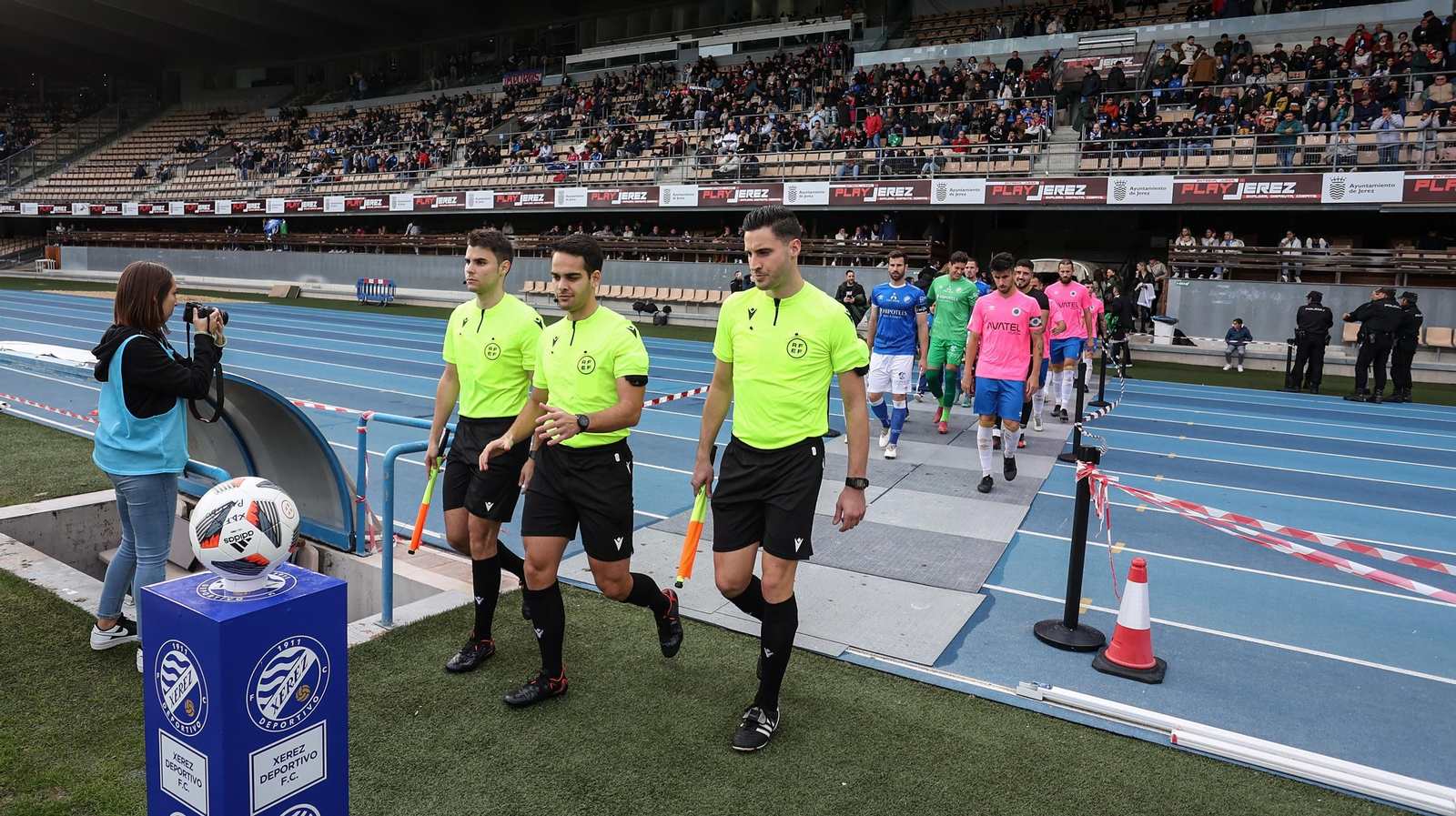 Victoria del Xerez DFC ante el Vélez Cf (2-0)