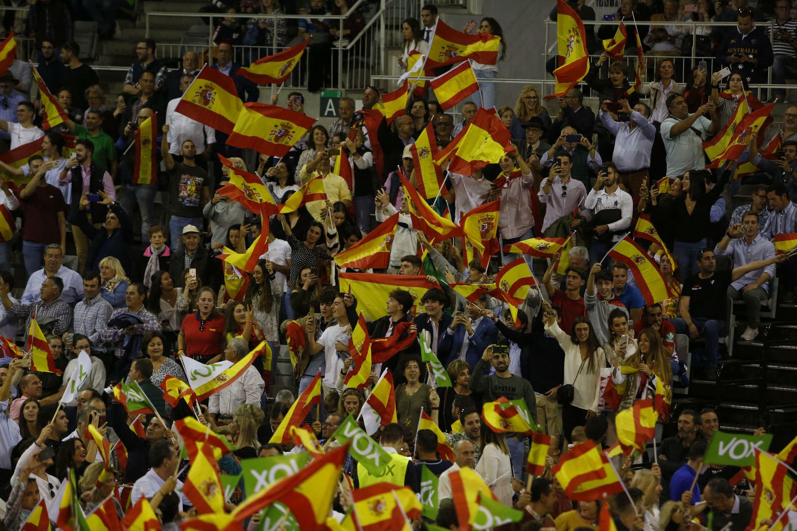 Vox saca músculo en Granada