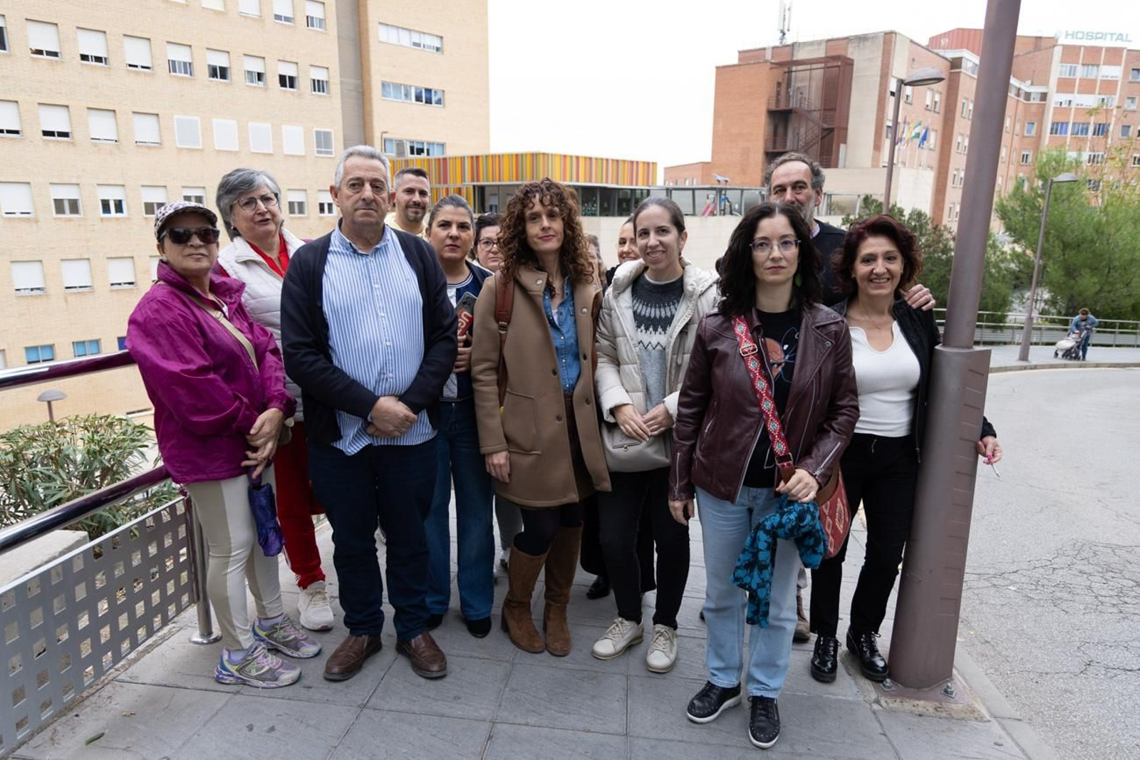 Rueda de prensa para abordar con familias afectadas la situación del servicio de logopedia