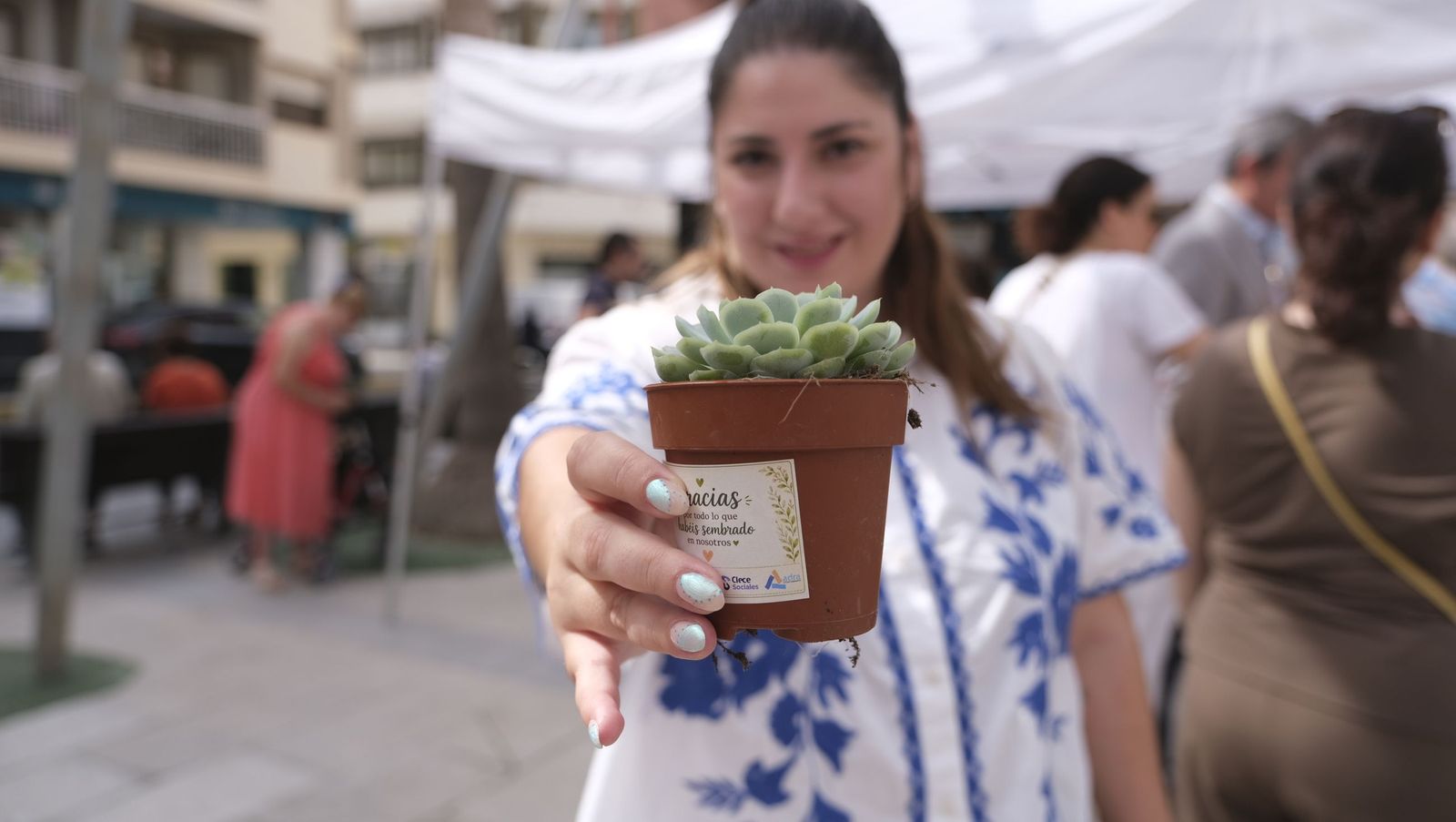 El Día de las Personas de Edad en Adra, organizado por el Ayuntamiento y Clece, en imágenes