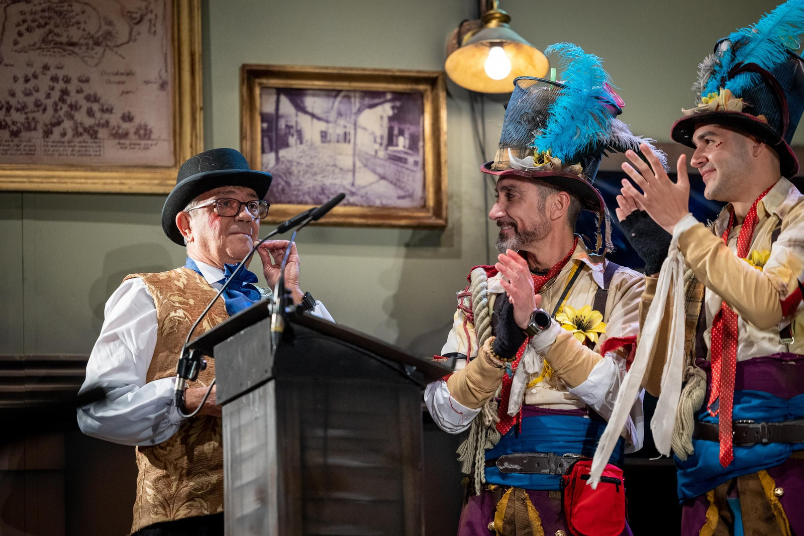 Las Imágenes del pregón de Carnaval de Joaquín Quiñones