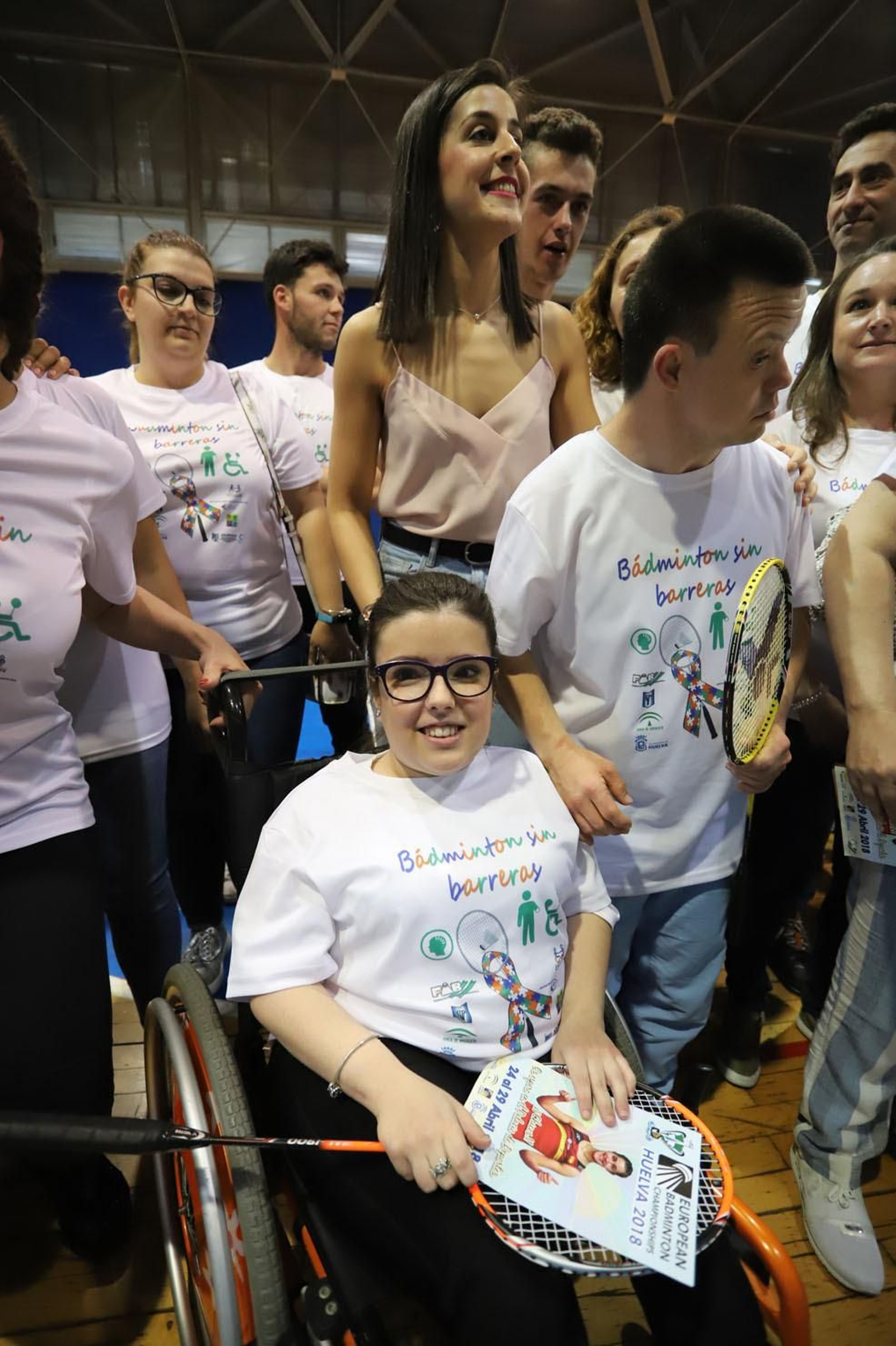 Imágenes de Carolina Marín en el Palacio de deportes, con la asociación Inclusivo, que ella misma Amadrina