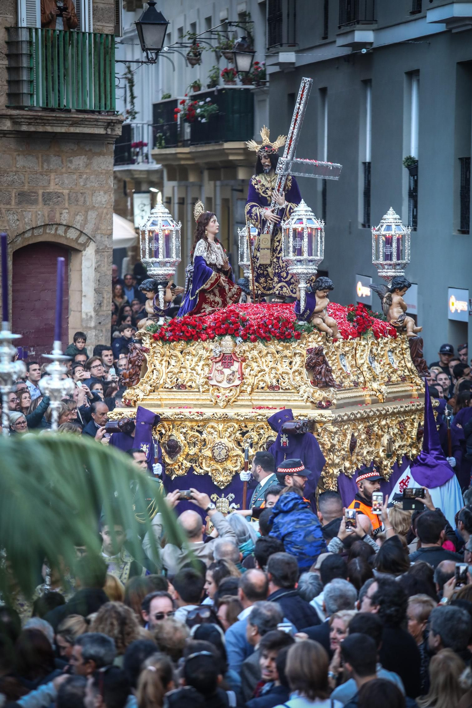 Salida procesional de la hermandad del Nazareno