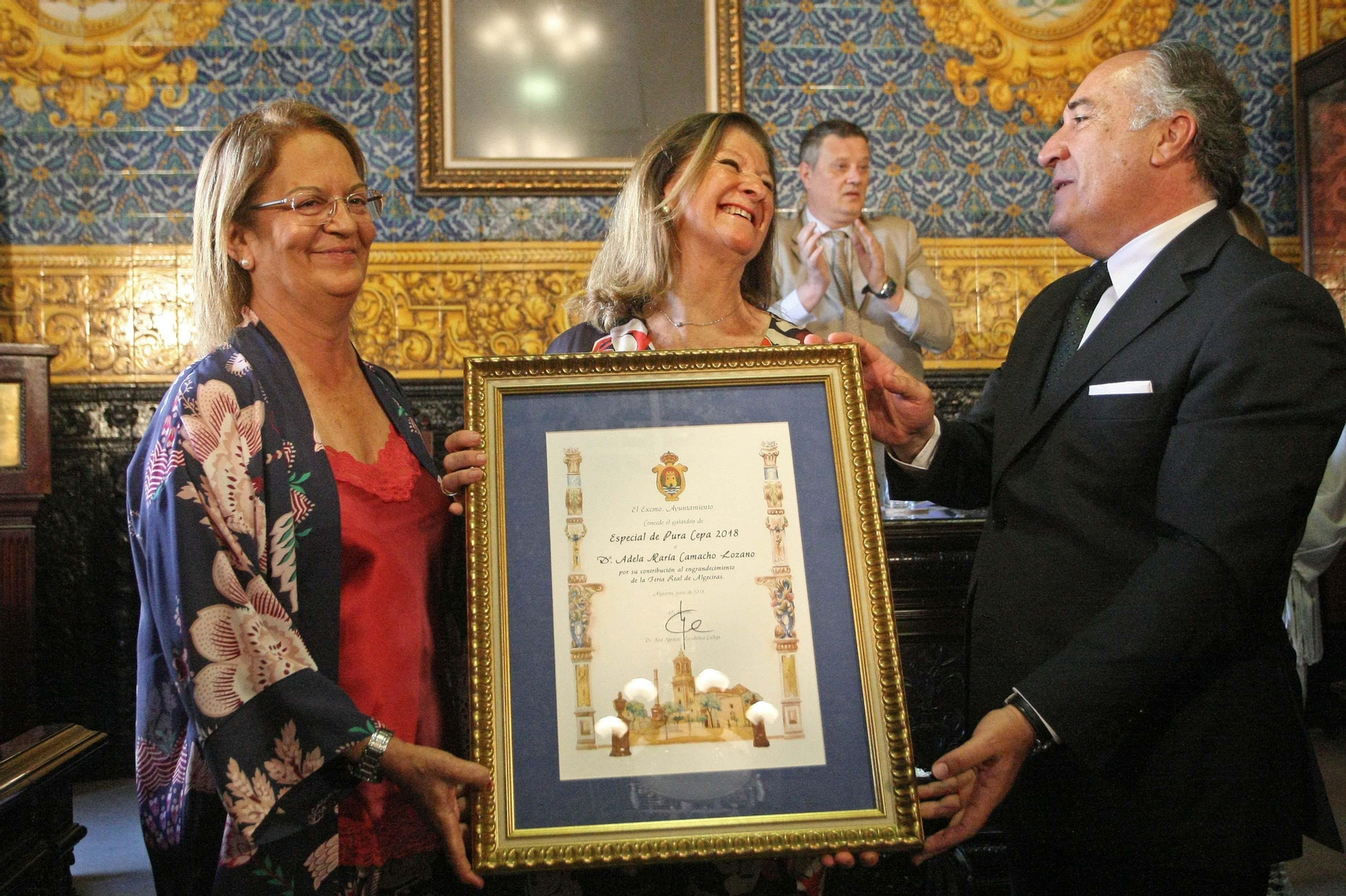 Juan Cid, Lali Camacho y José Ignacio Landaluce, durante la entrega del Especial de Pura Cepa.