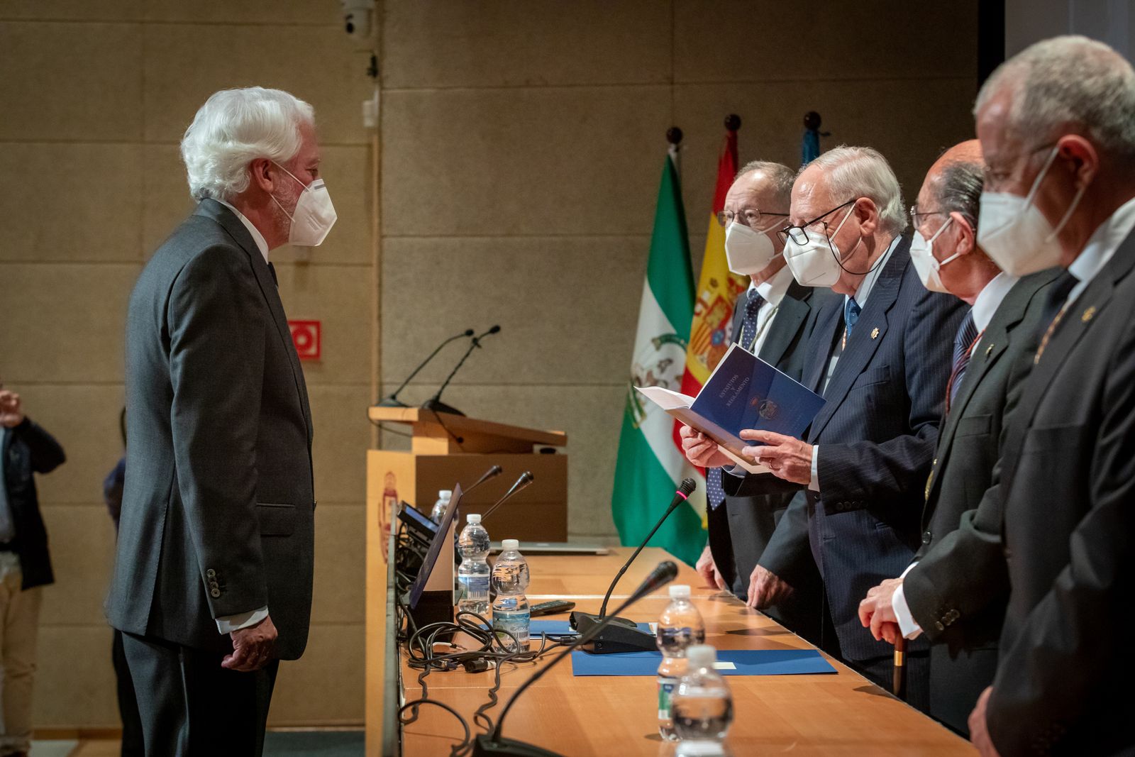 Las imágenes del acto de ingreso en la Academia de San Romualdo de Jesús Castiñeiras Fernández