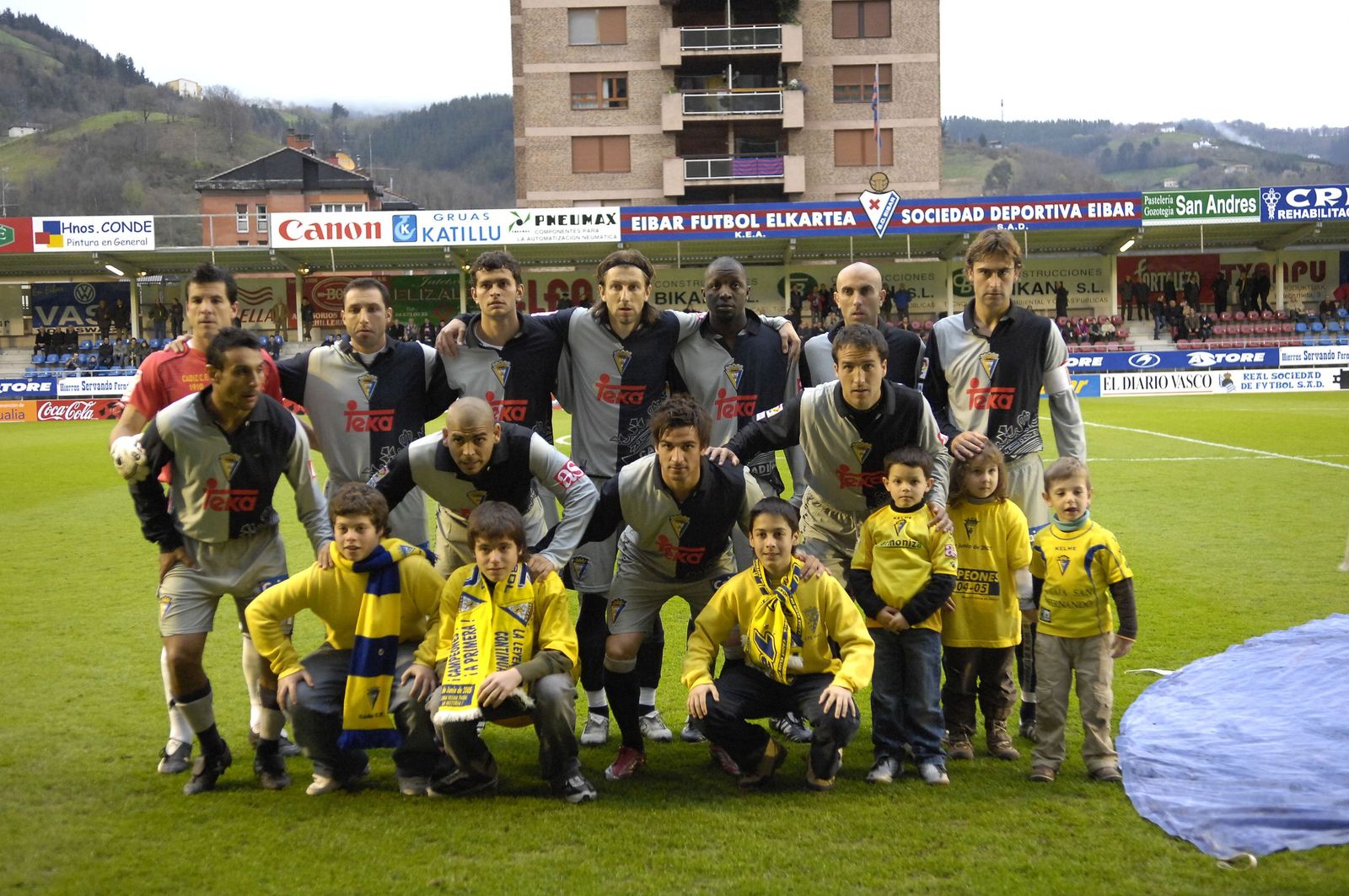 Formación cadista en la visita a Eibar en la nefasta campaña 2007/08.