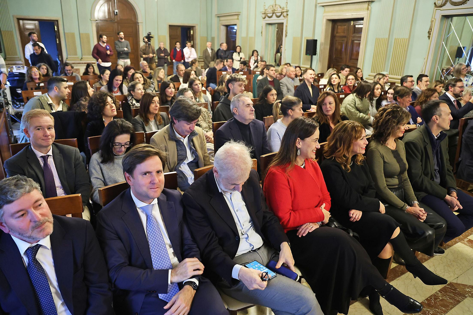 Imágenes de la Coronación de sus Majestades los Reyes Magos de Huelva 2025