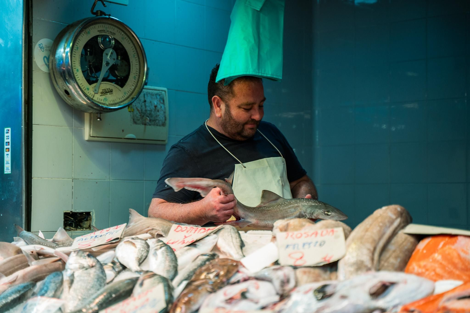 Imágenes del ambiente en el Mercado del Carmen en la mañana del martes