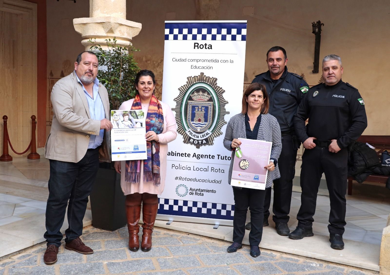 La presentación pública del VCongreso Andaluz de Educación Vial, a principios de febrero en el Ayuntamiento de Rota.