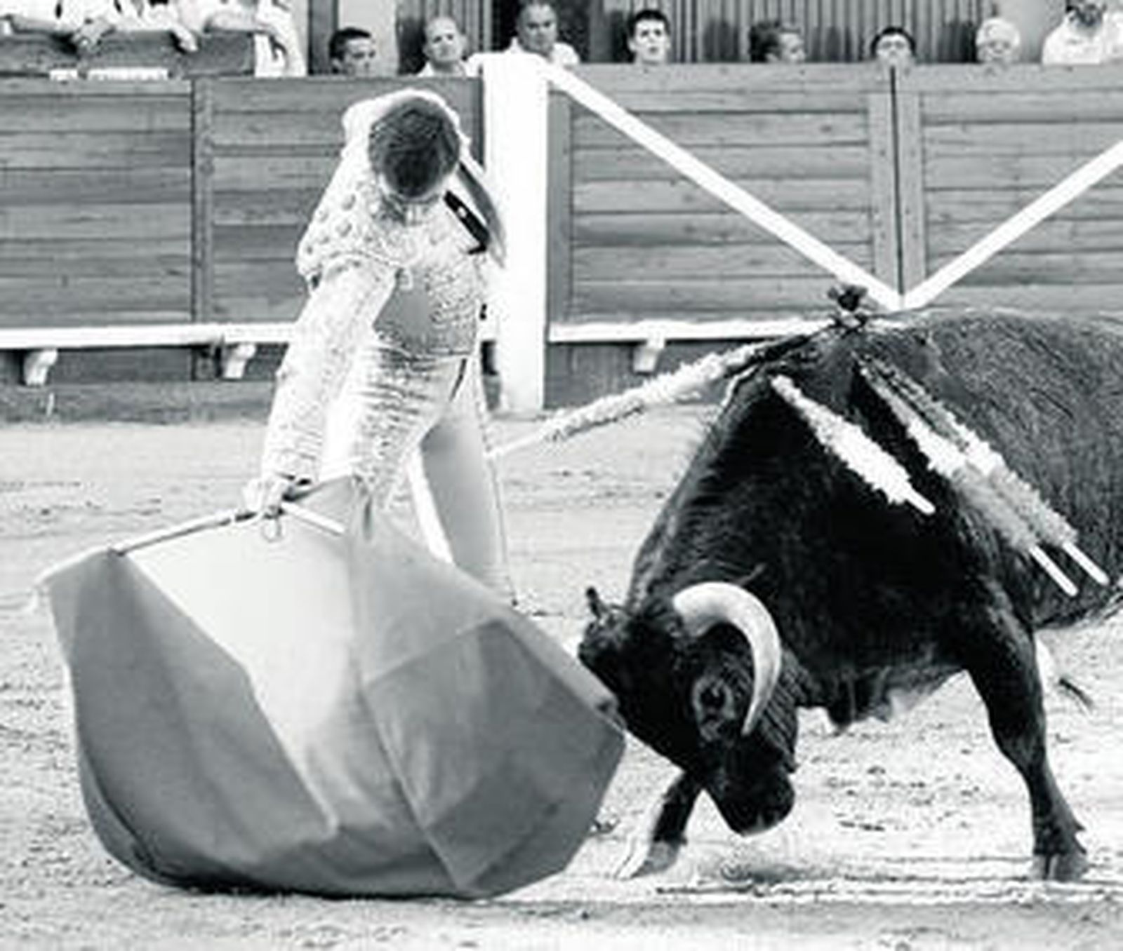 El novillero Adolfo Suárez, en su última actuación en la plaza de toros de Algeciras.