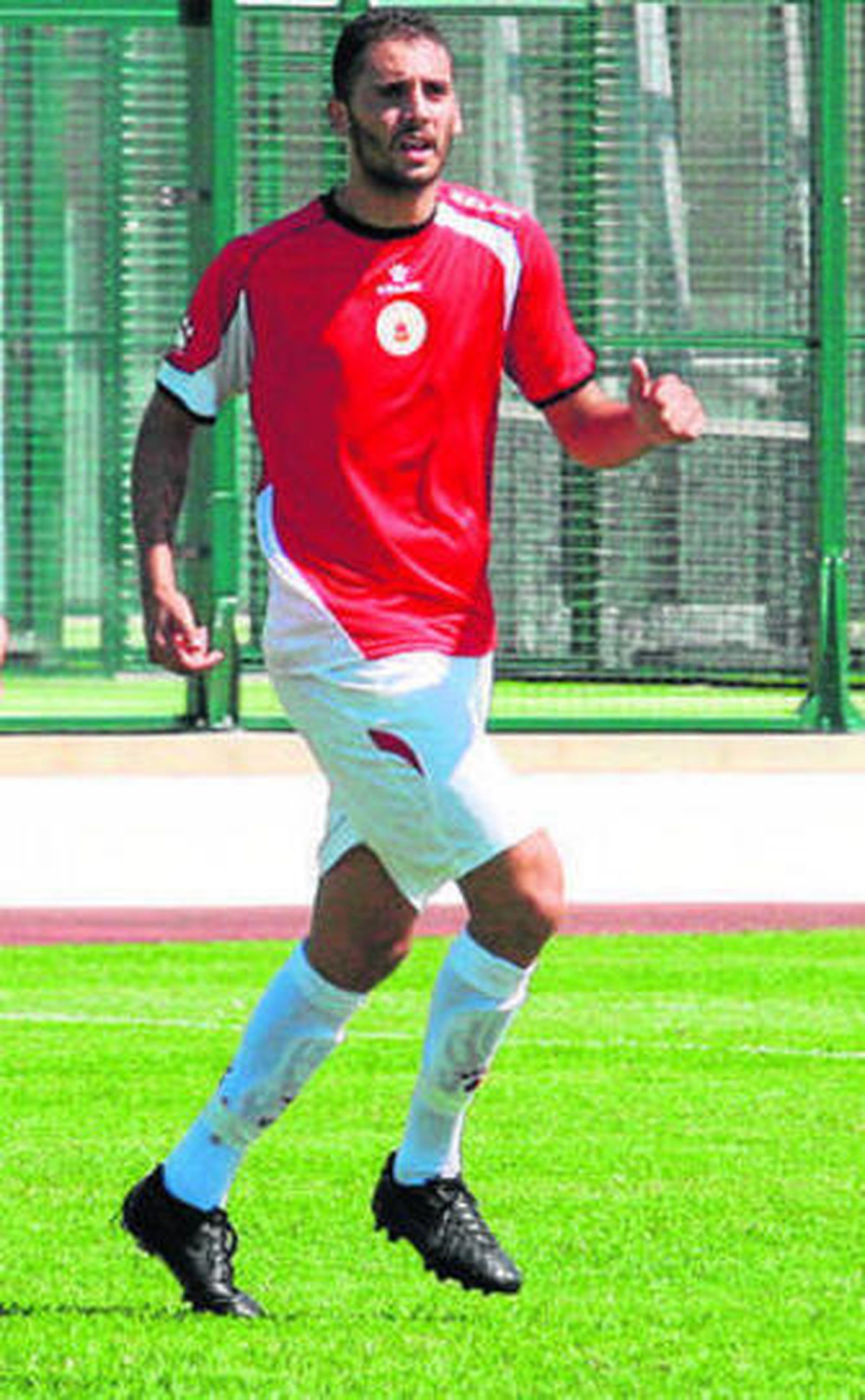 Manuel vuelve al origen como 'killer' rojillo