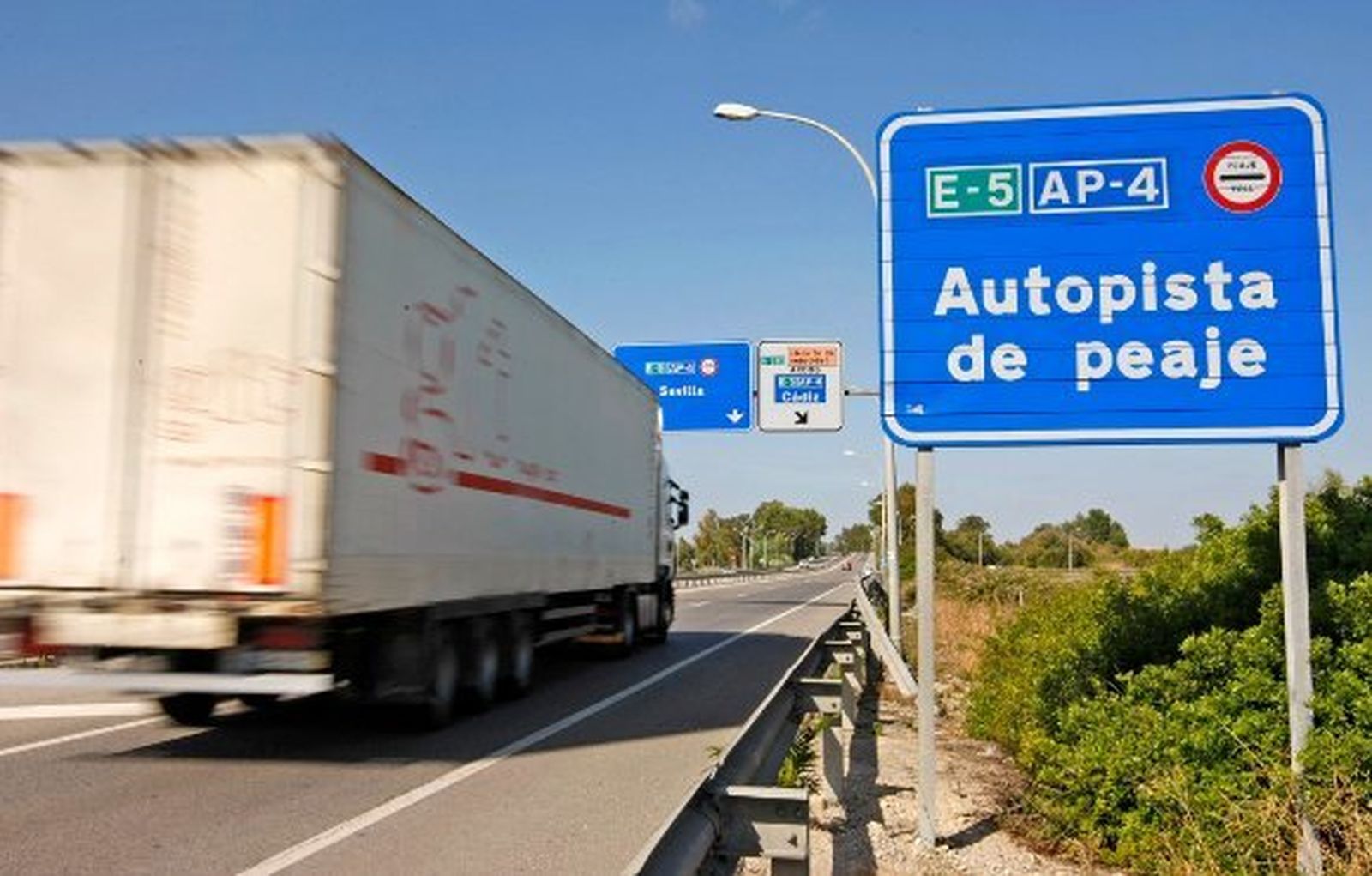 Fomento insiste: "No está previsto prorrogar el peaje"