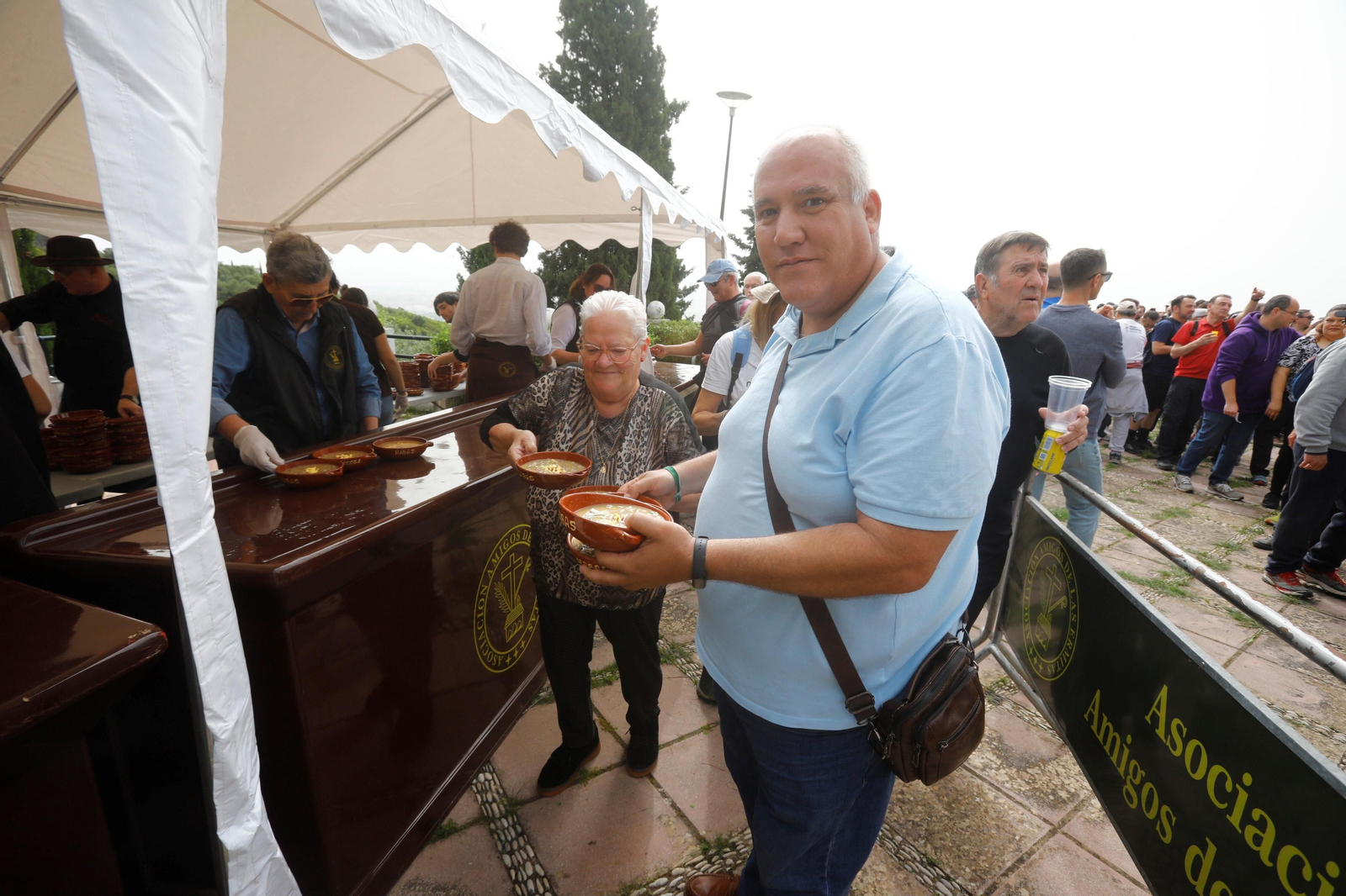 Las mejores imágenes de las tradicionales Habas en las Ermitas de Córdoba