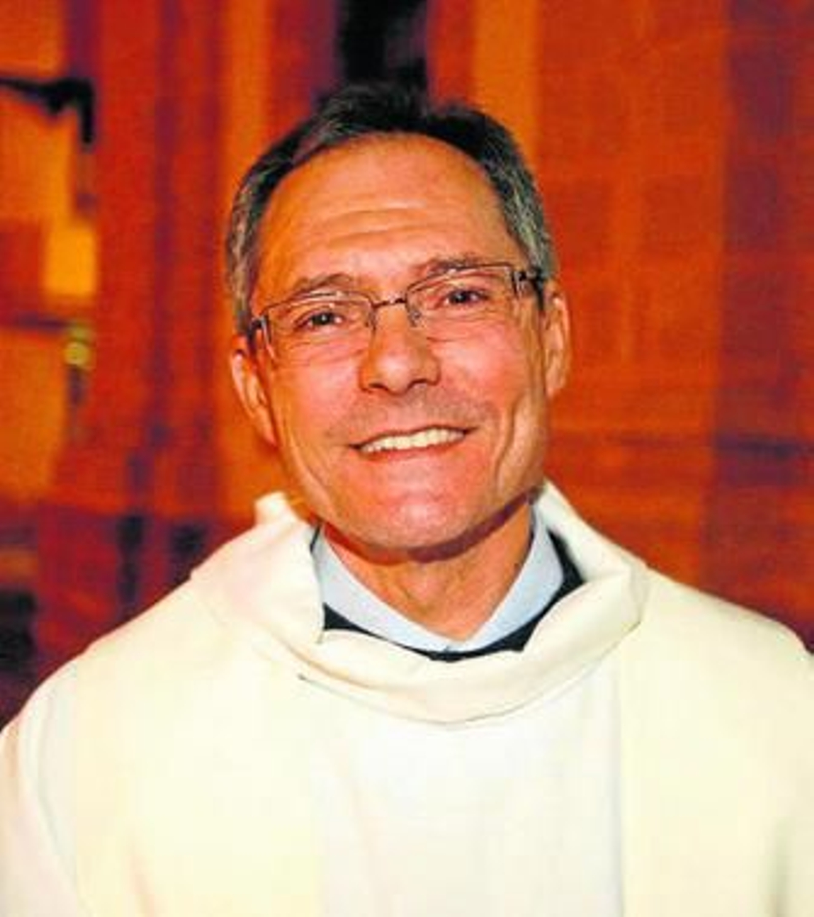 Juan Carlos Pérez Godoy dirigirá por segunda vez Salesianos.